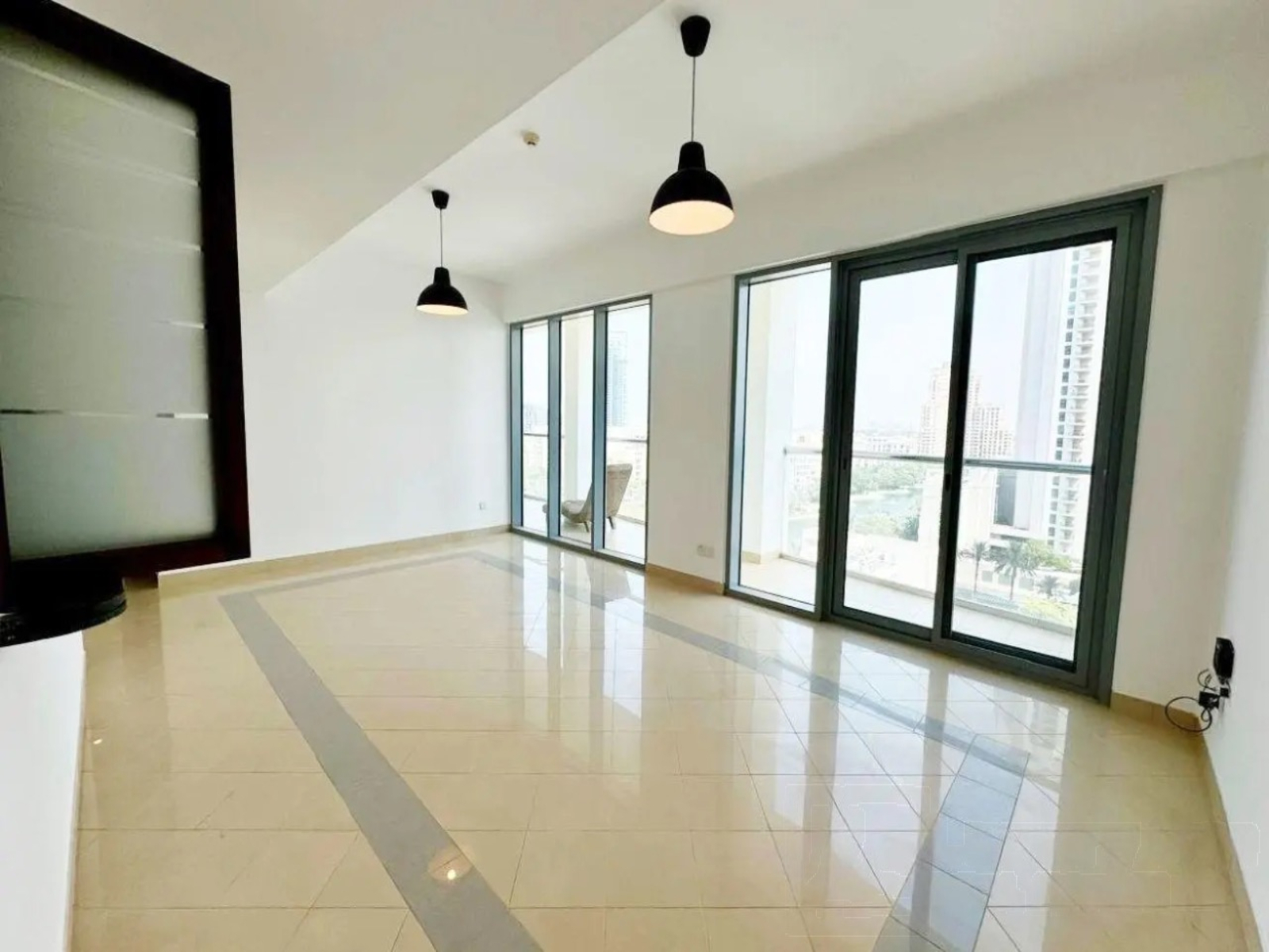 Large Balcony l Unfurnished l Vacant