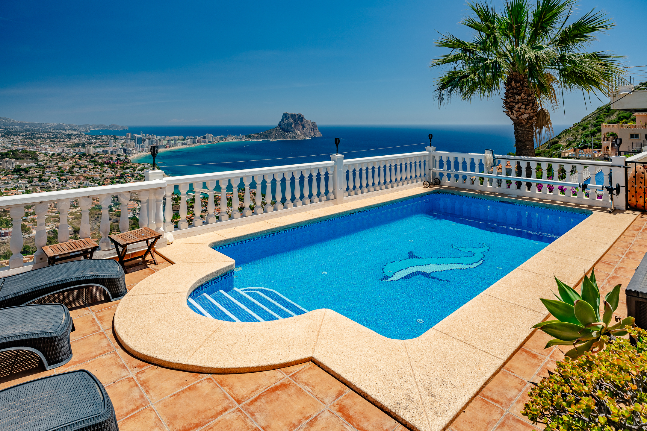 Stylish villa with sea views in a top location