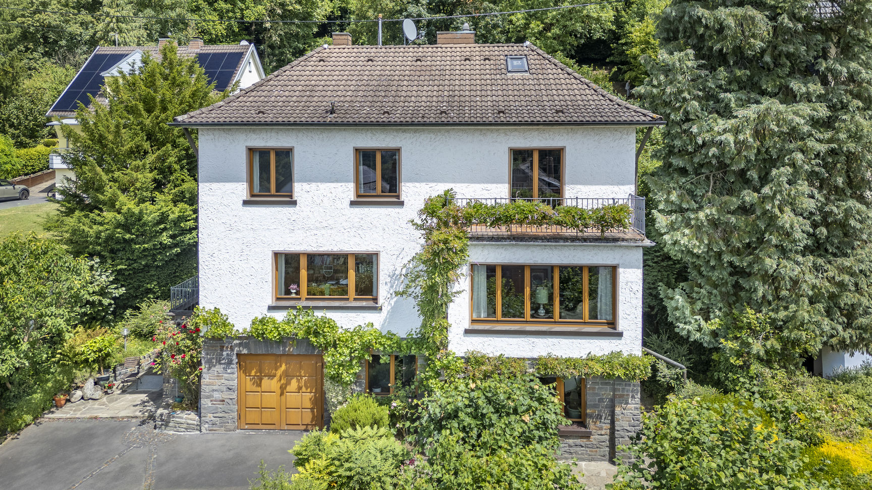 Über den Dächern von Linz – ein stilvolles Zuhause mit Rheinblick und Perspektive!