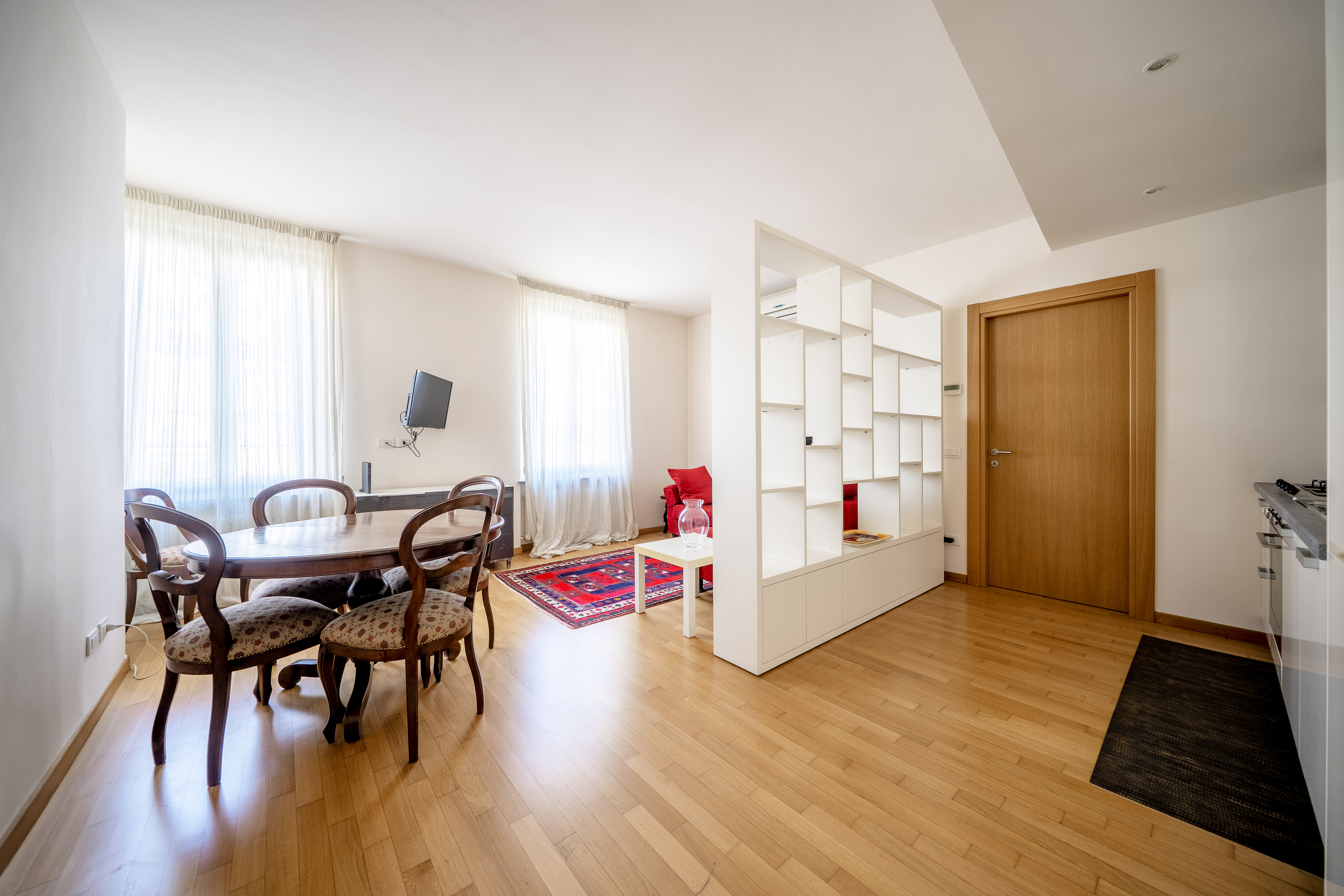 Refined two-room apartment in an upscale setting