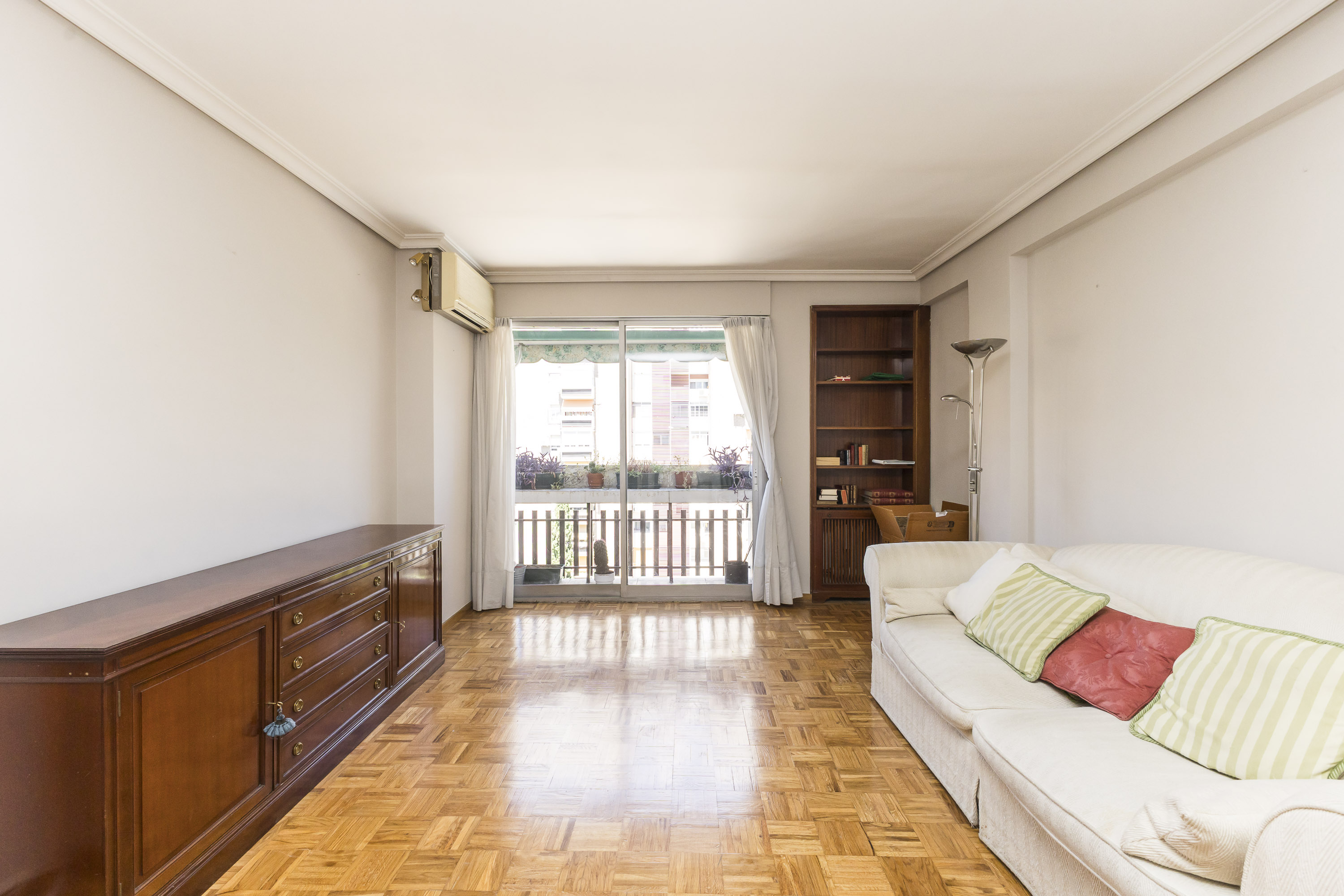 Exterior flat with garage and terrace in Estrella