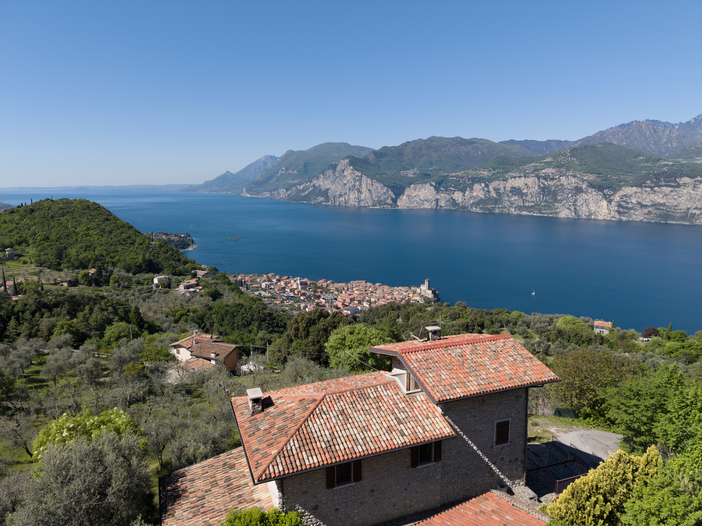 Rustico Sasso – Authentischer Charme zwischen Olivenhainen und Panorama über dem Gardasee