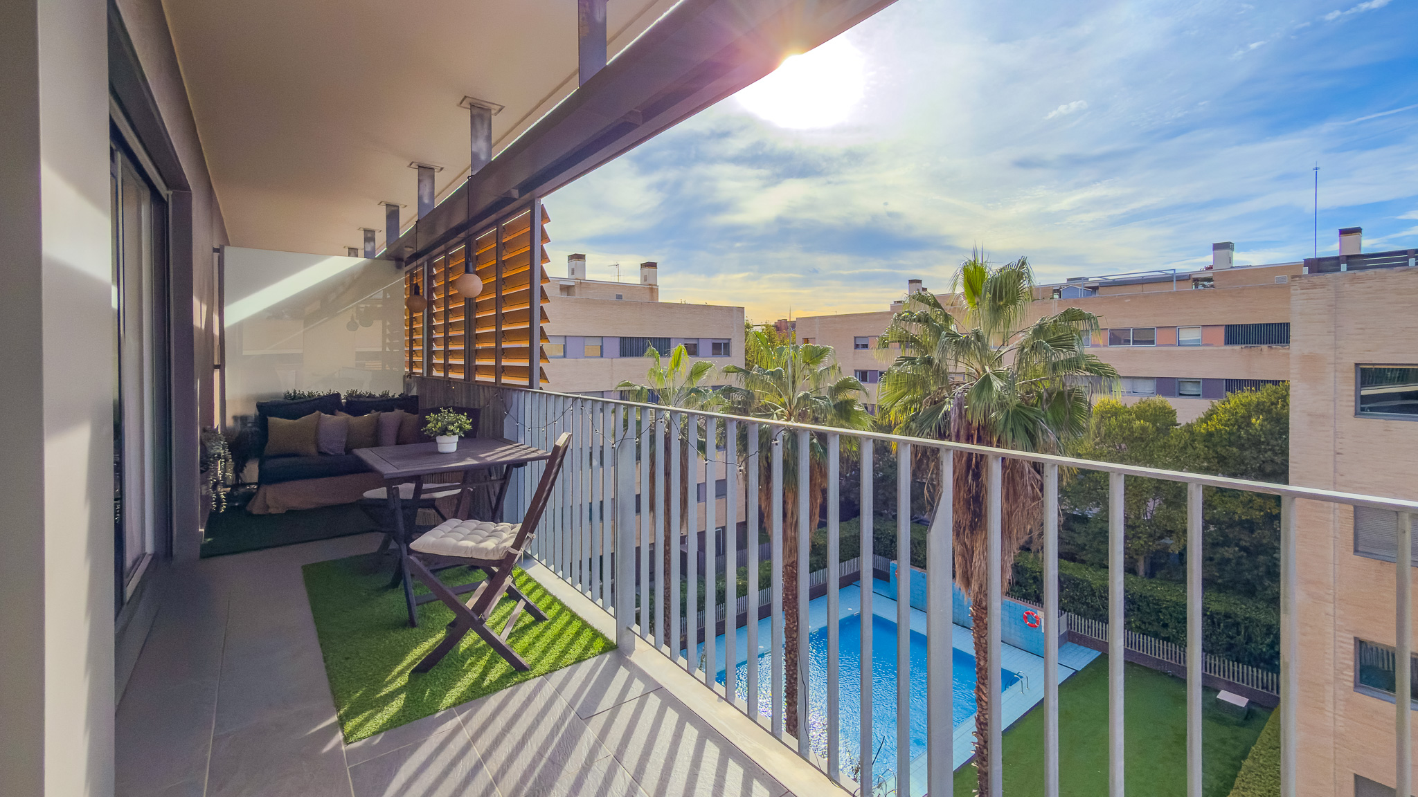 Elegant apartment with terrace, pool, and mountain views in Sant Cugat del Vallès, near Barcelona