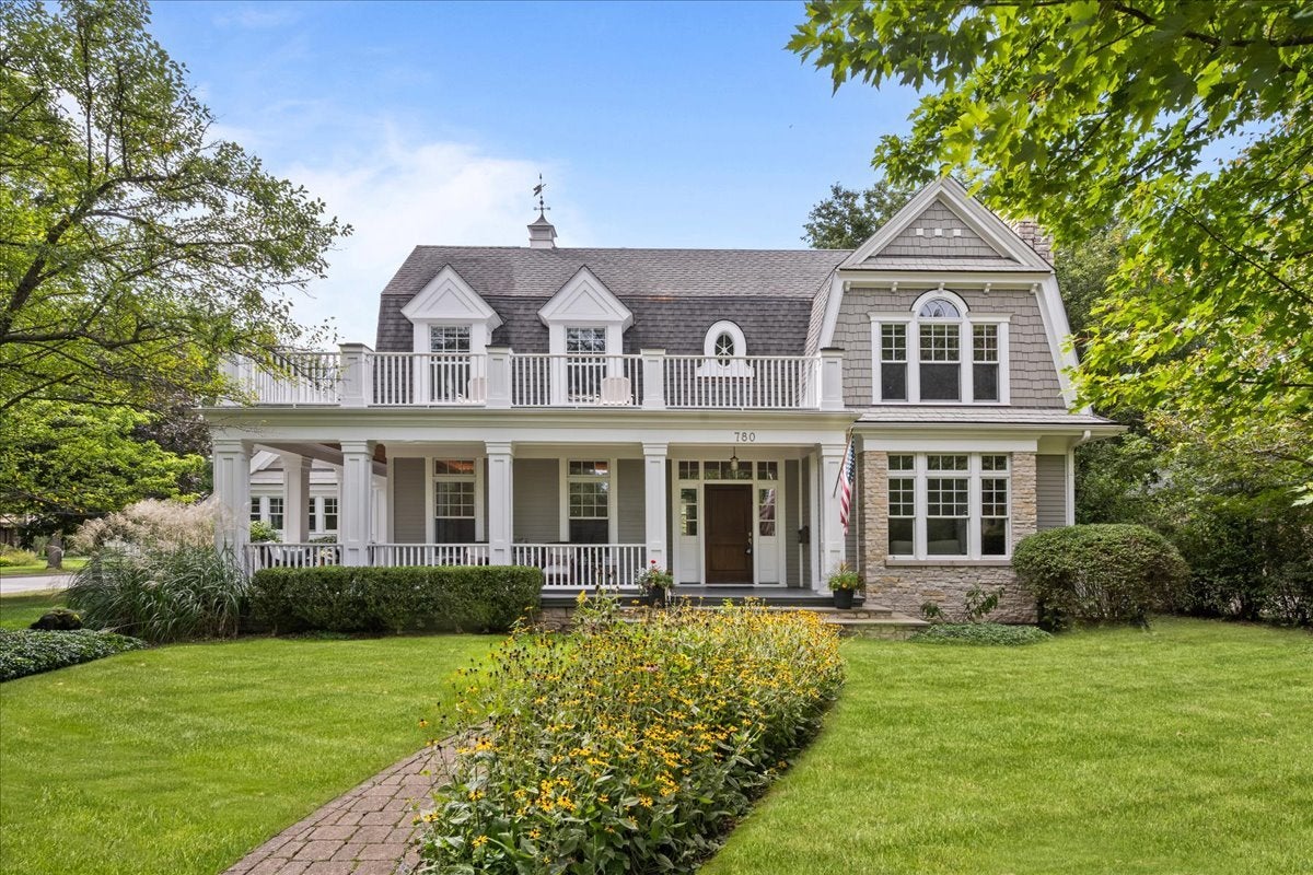 Stunning Nantucket - inspired with Golf Course views