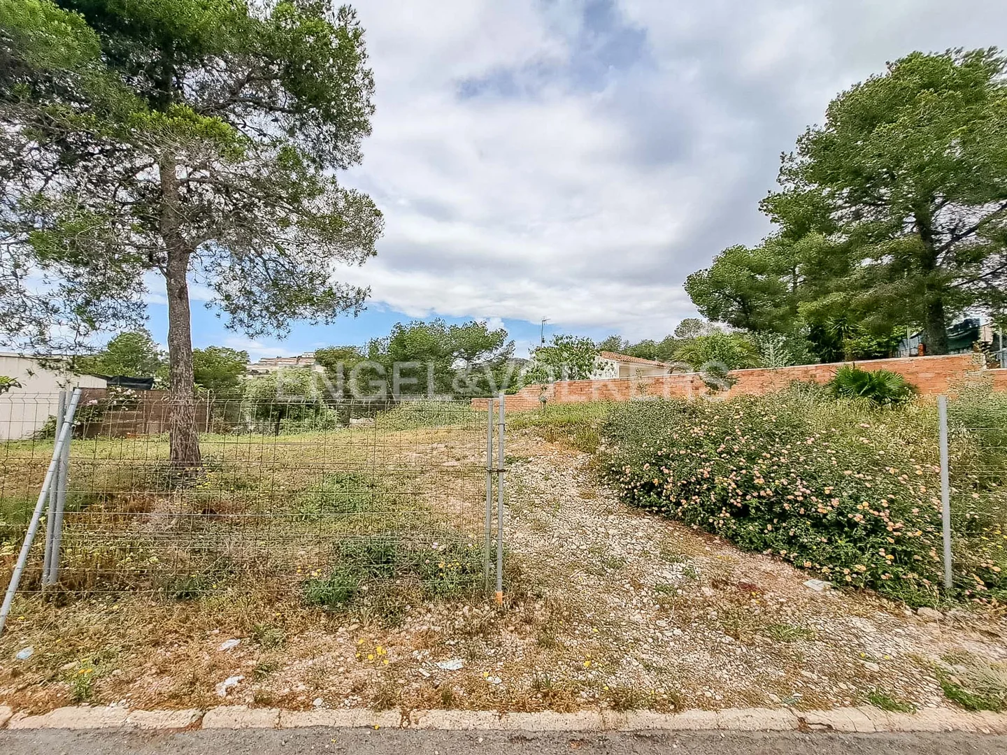Beautiful plot of land with green views