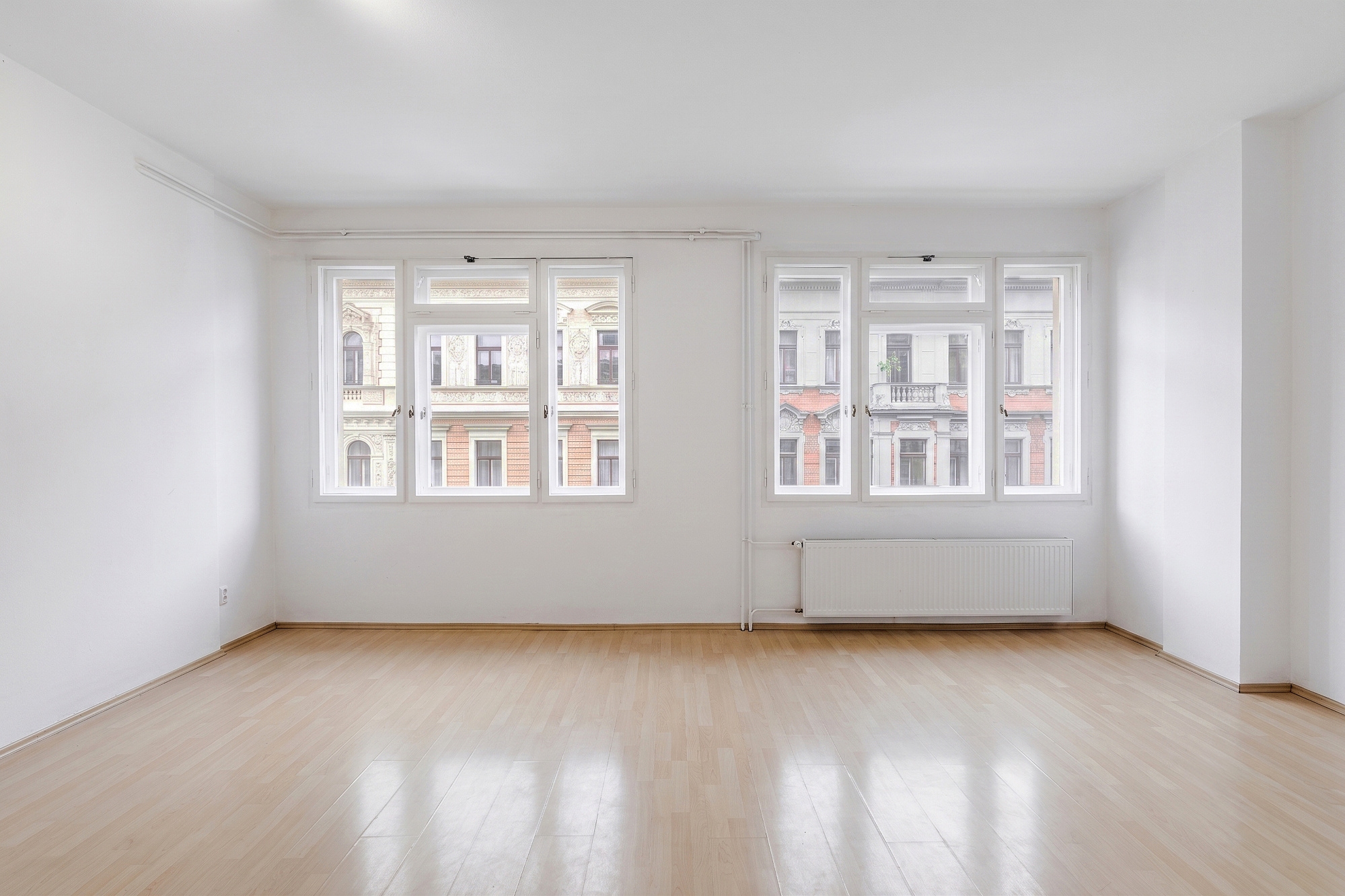 Rent an apartment 2+1 in an attractive location of Mala Strana