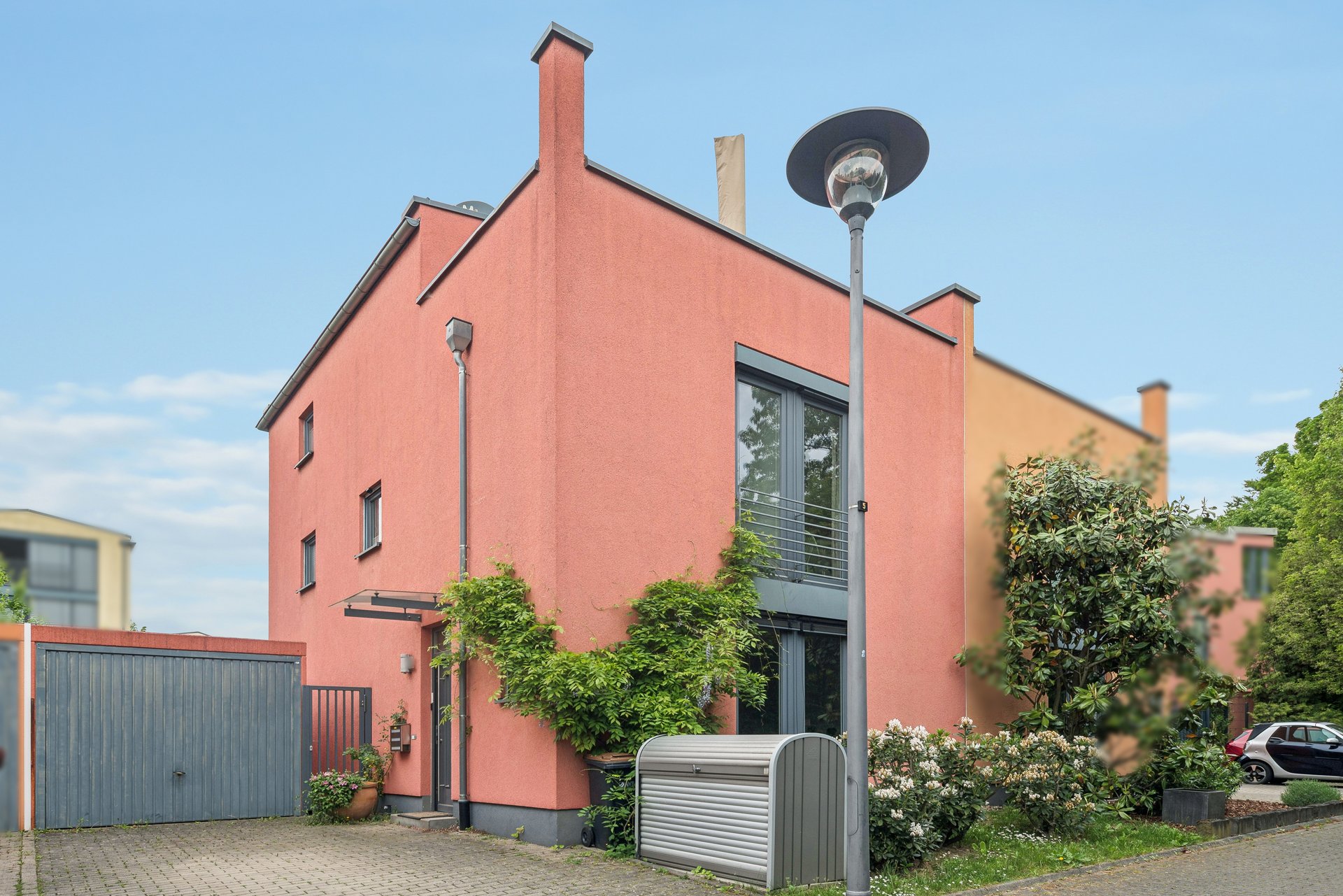 Familienfreundliches Zuhause mit Garten und Dachterrasse im Kölner Süden