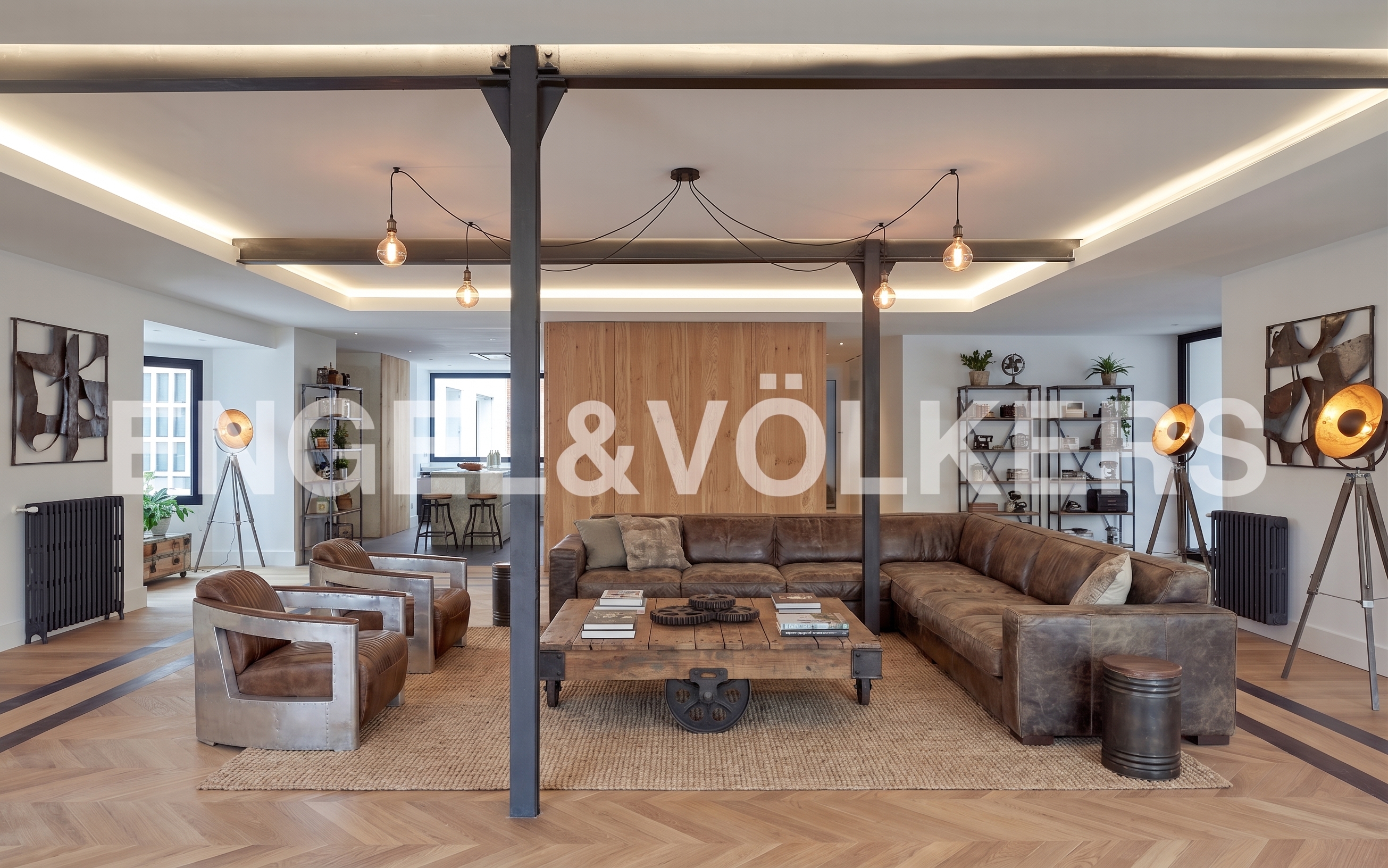 Elegant and spacious residence on the fifth floor in the Salamanca neighborhood