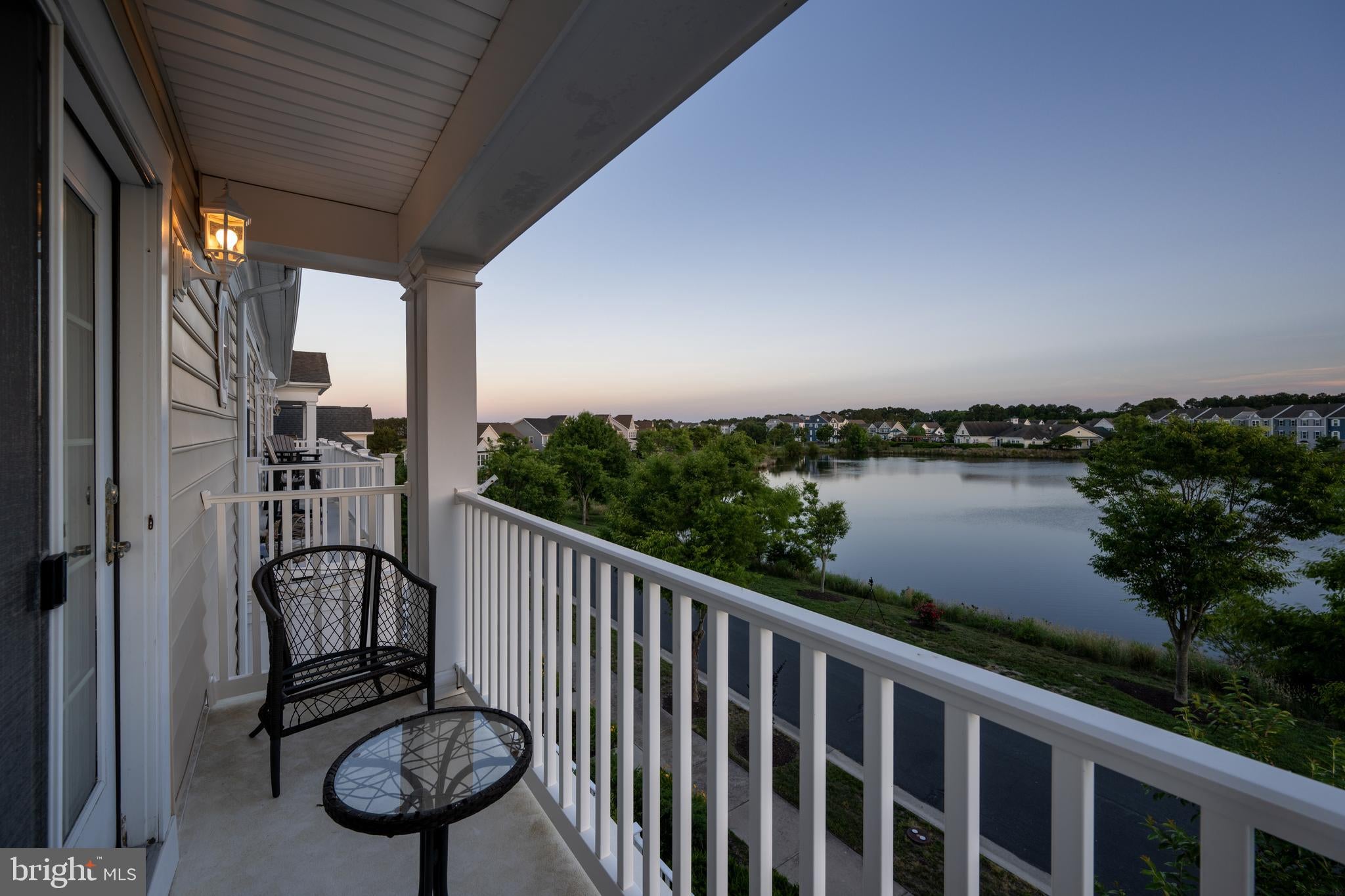 Stunning End-Unit Townhome in The Landings at Bayside