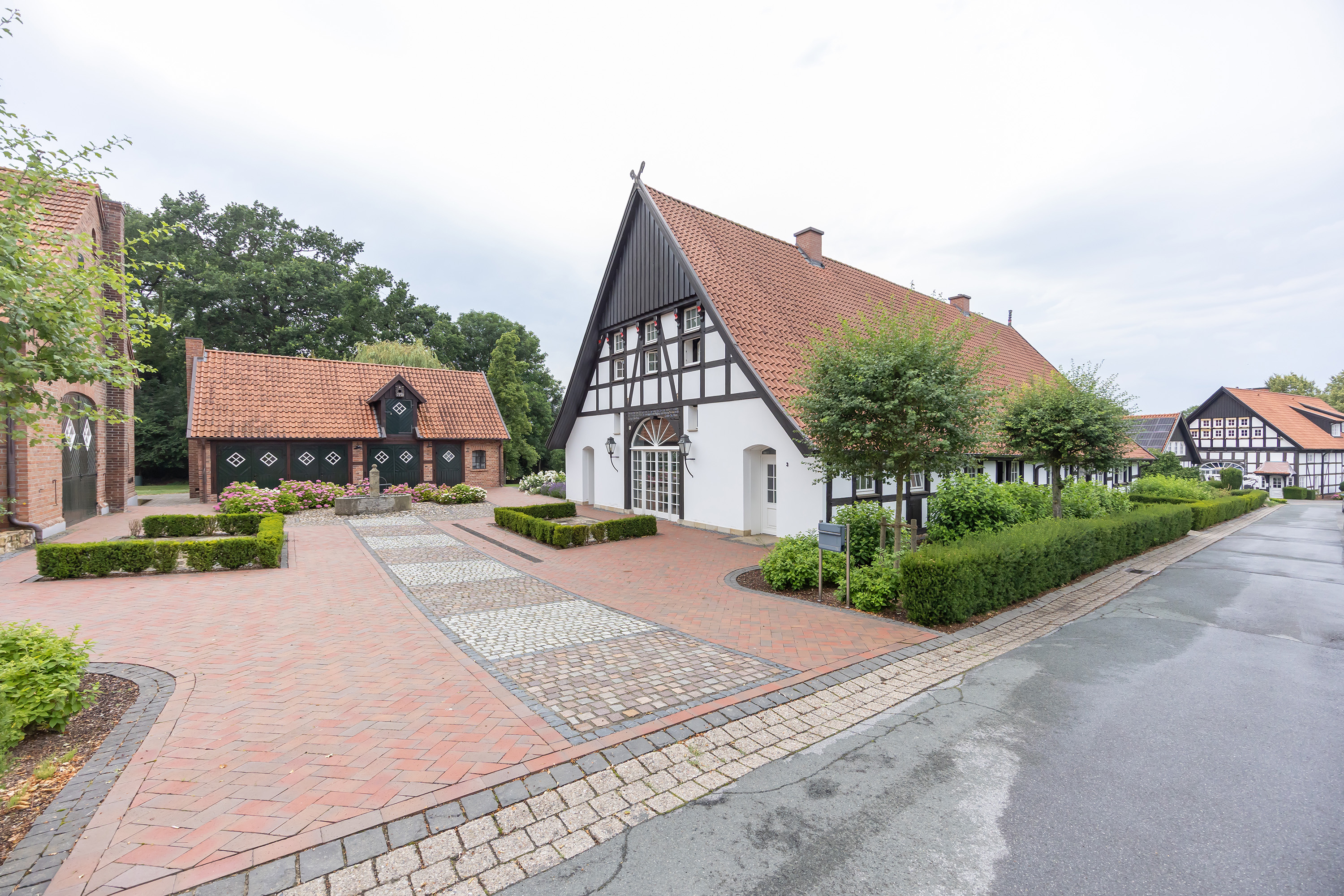 Exklusive Fachwerkhälfte in Stemwede-Dielingen – Privates Wohnen mit historischem Charakter