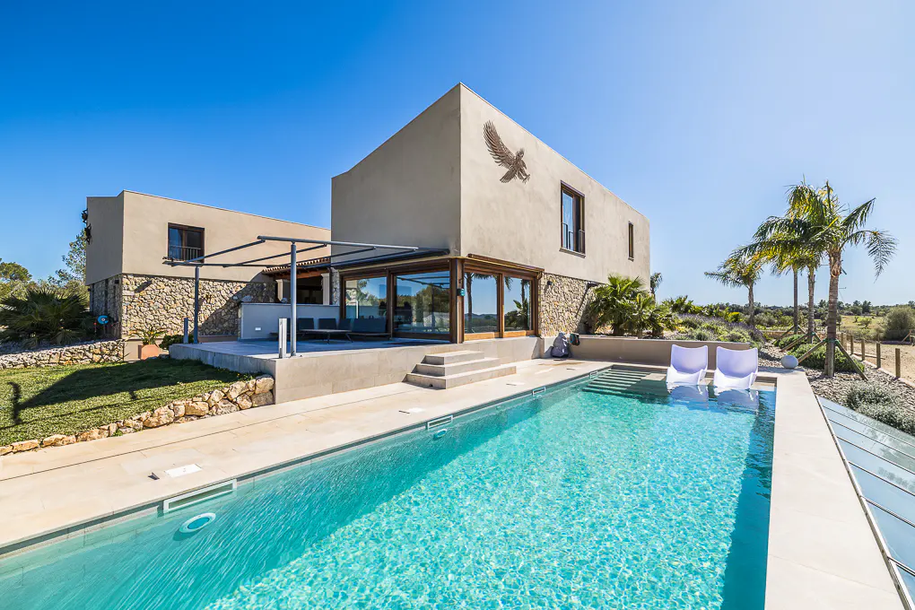 Modern finca with pool in Montuiri