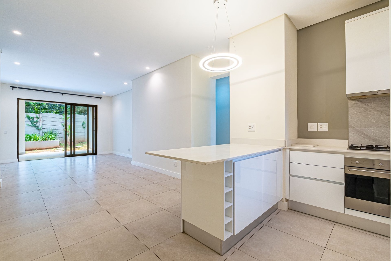 Spacious Ground Floor Apartment For Rental