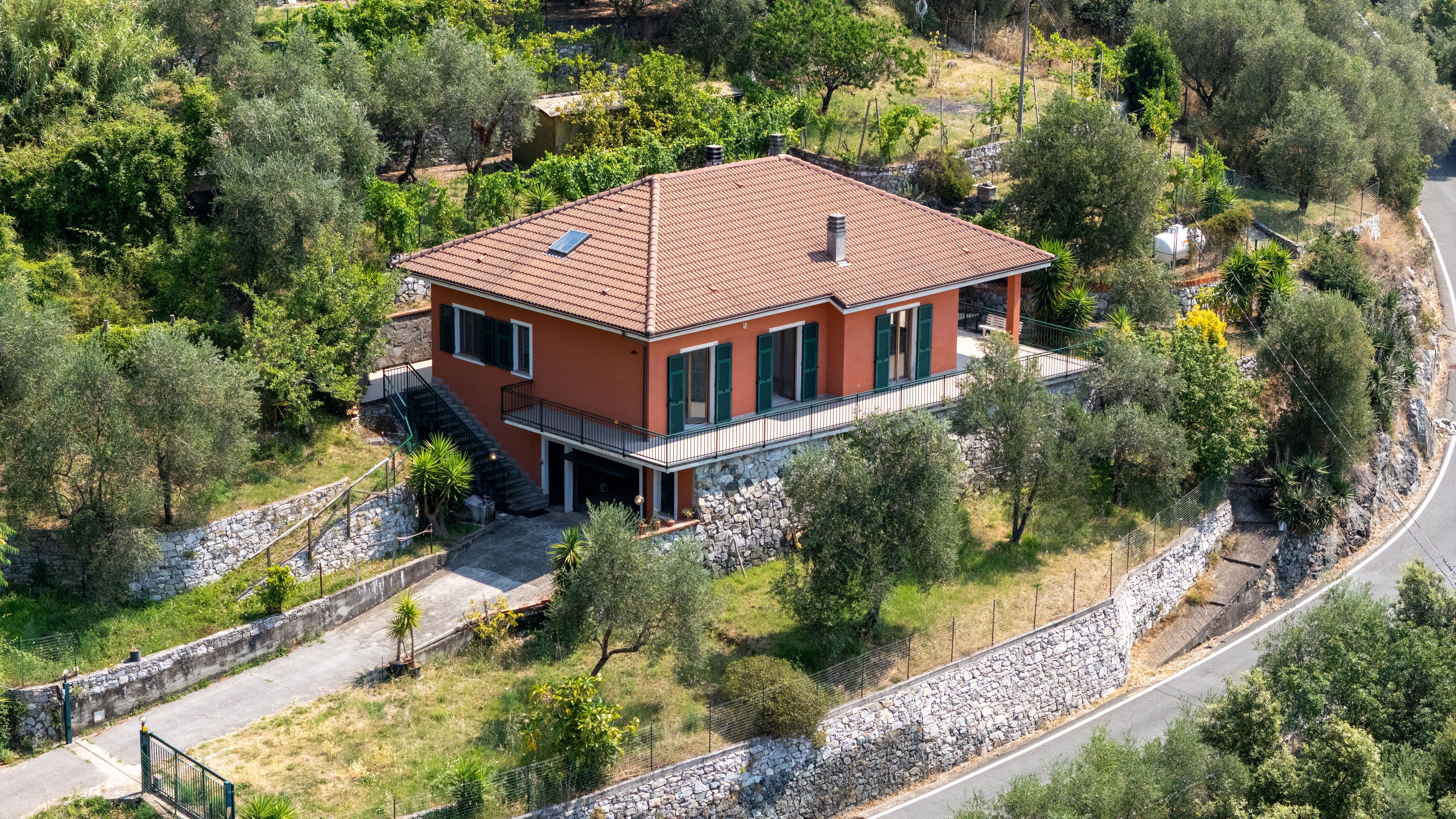 Villa with garden and farmhouse - Casarza Ligure