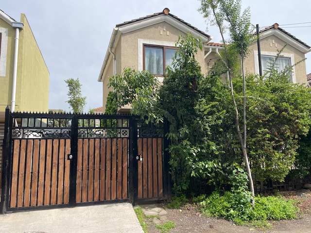 Arriendo casa en Umbrales de Buin