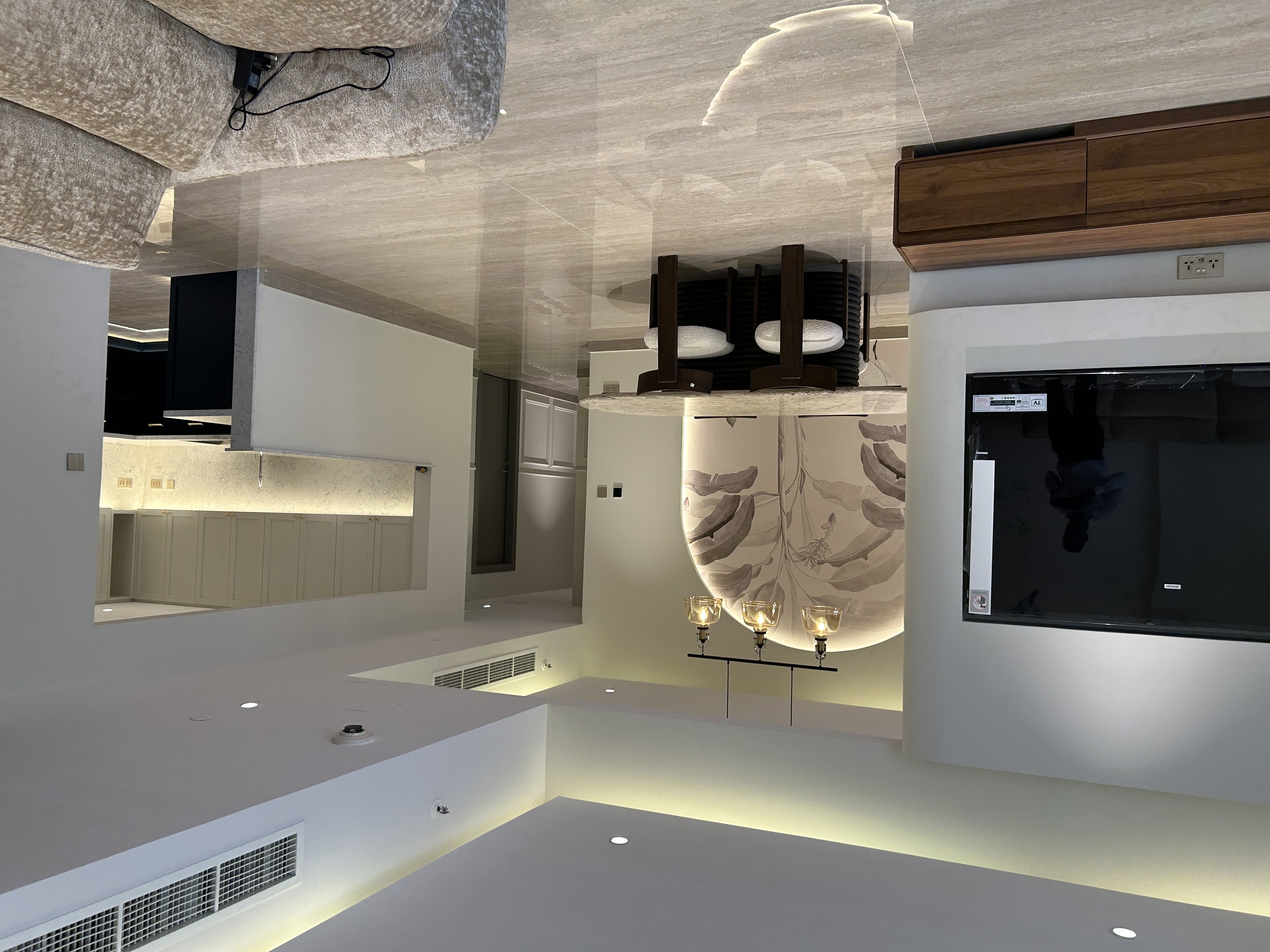 Vacant| Fully Upgraded | Furnished