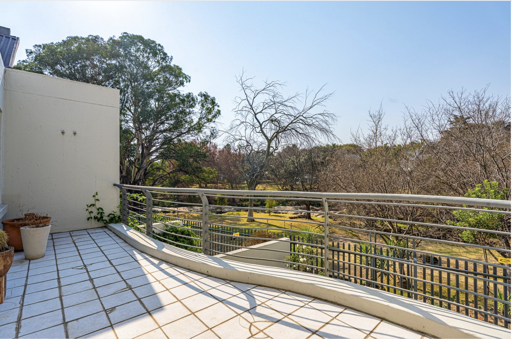 2-Bedroom Apartment with Loft & River Views | The Boardwalk