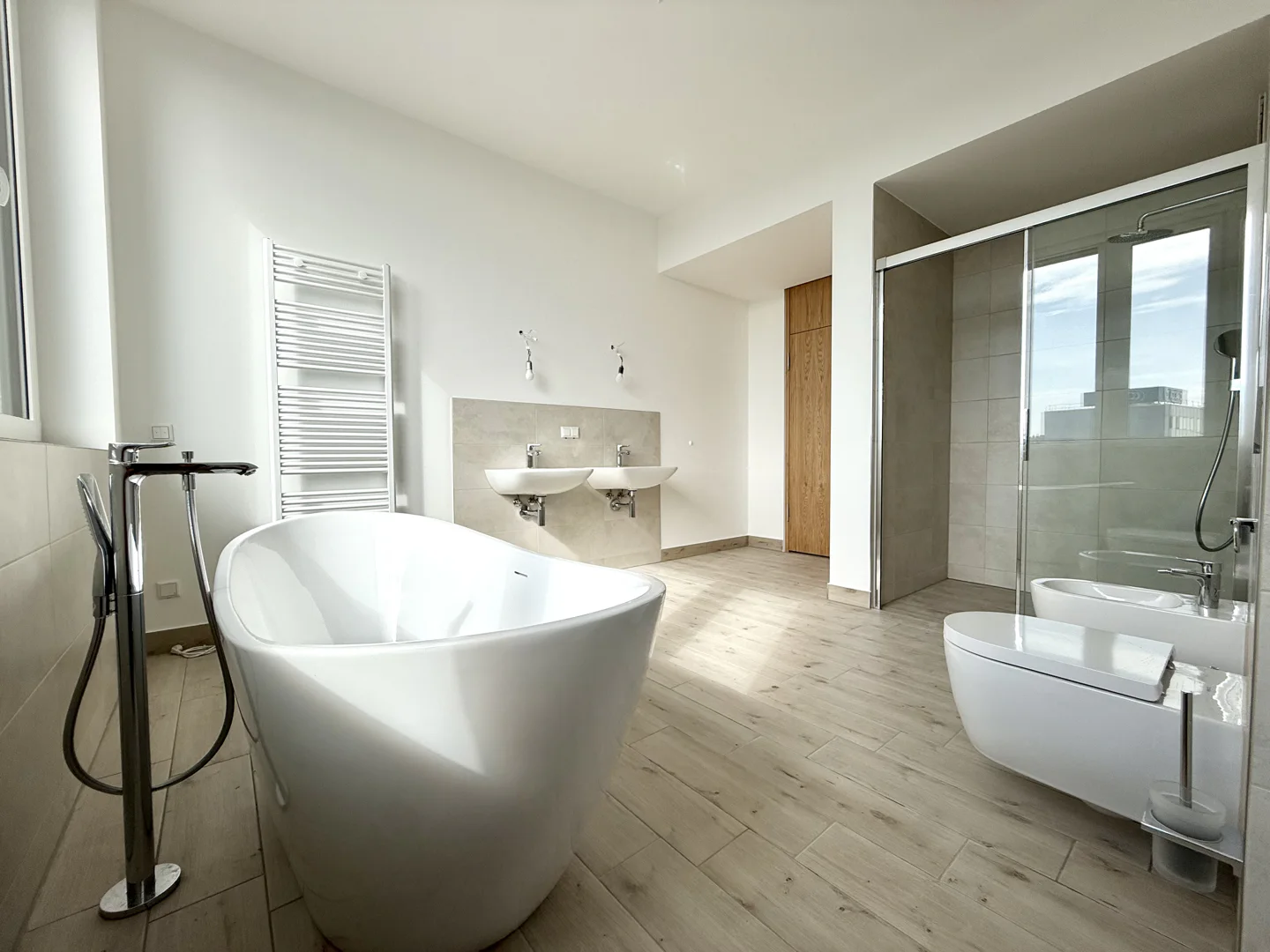 Modernes Penthouse mit 3 Terrassen und Weitblick - Foto 5