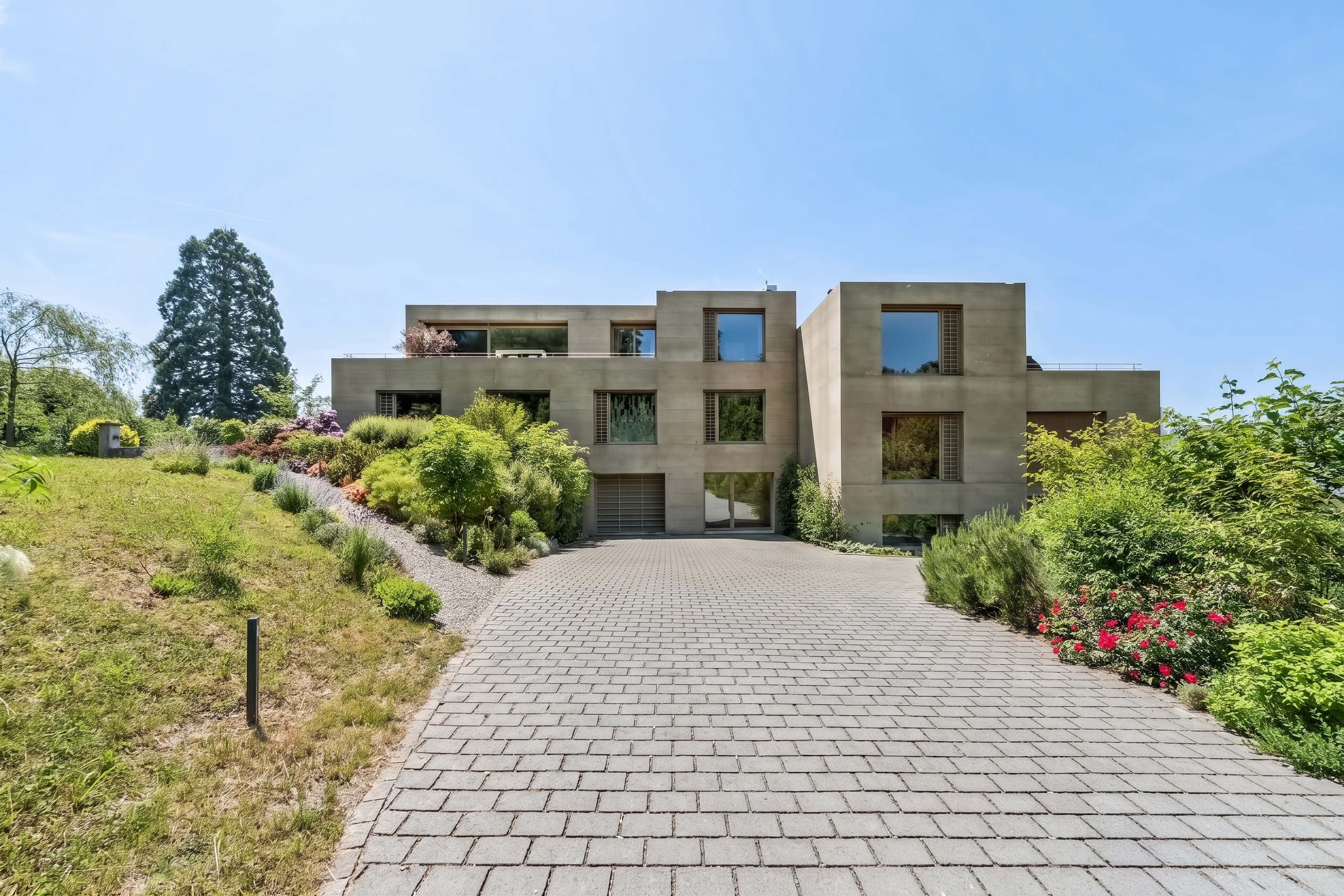 Modern living comfort with views meets timeless architecture