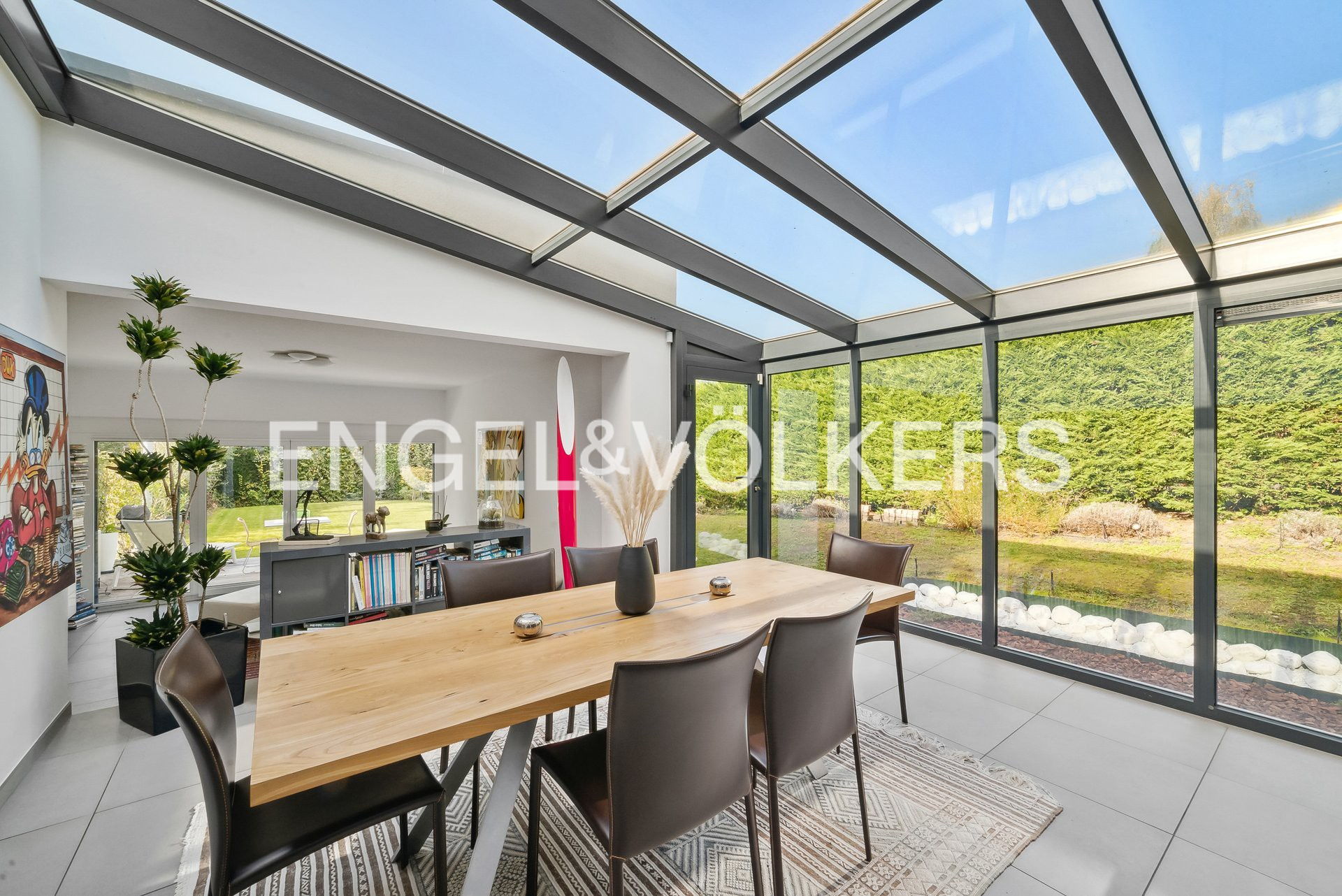 Exclusivity - Semi-detached villa near the lake