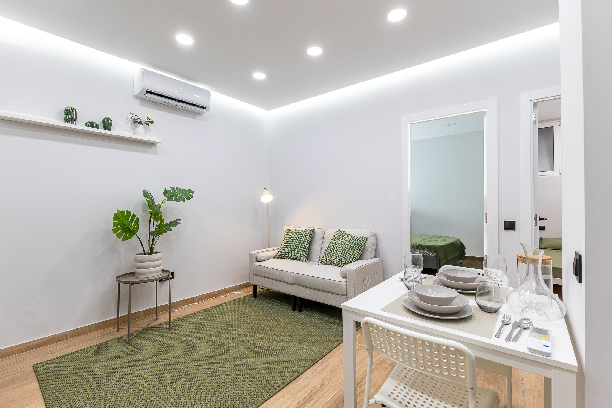 Apartamento con patio  en Travessera de Gràcia