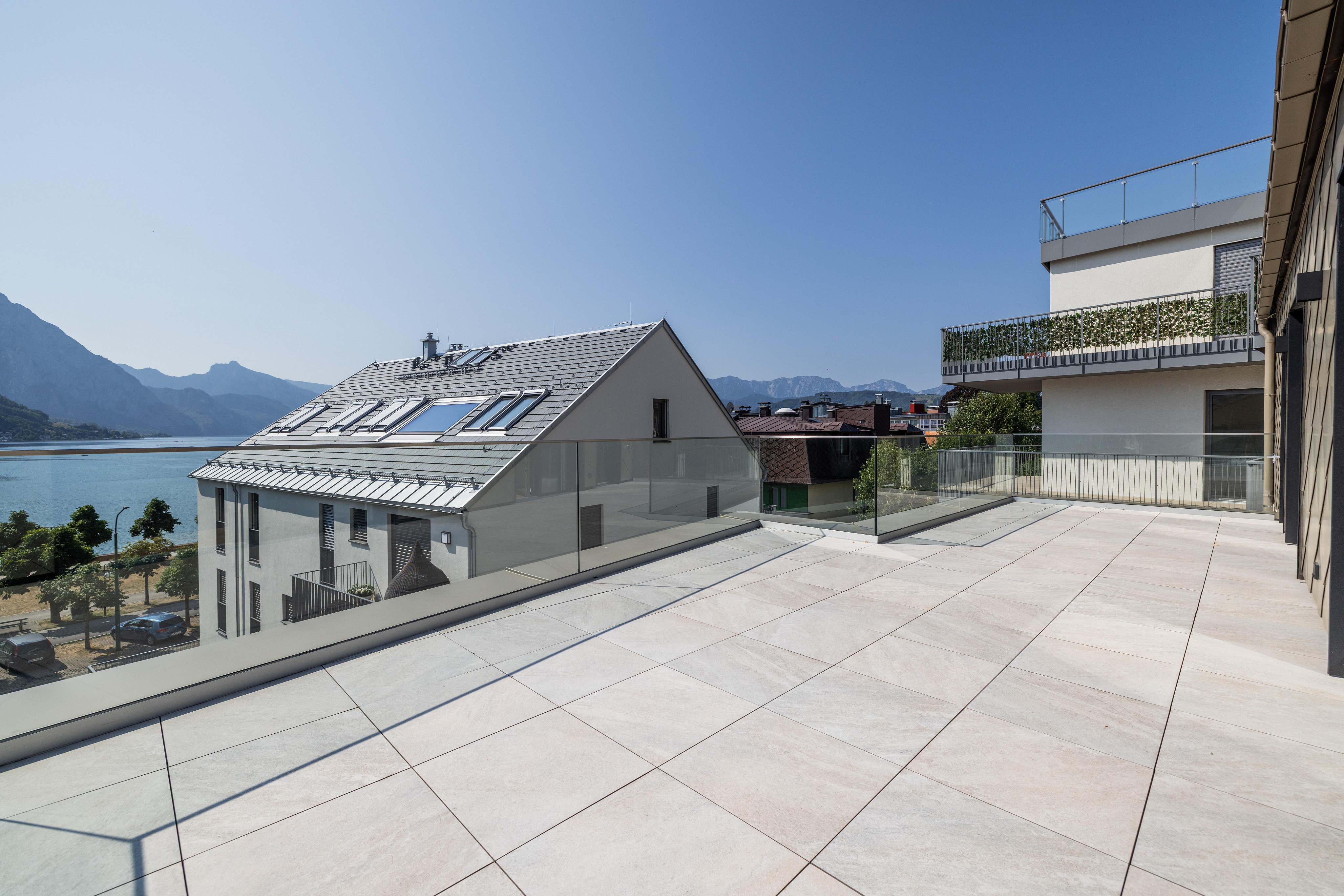 Gmunden, direkt an der Esplanade - Ihr privater Logenplatz mit See- und Bergpanorama
