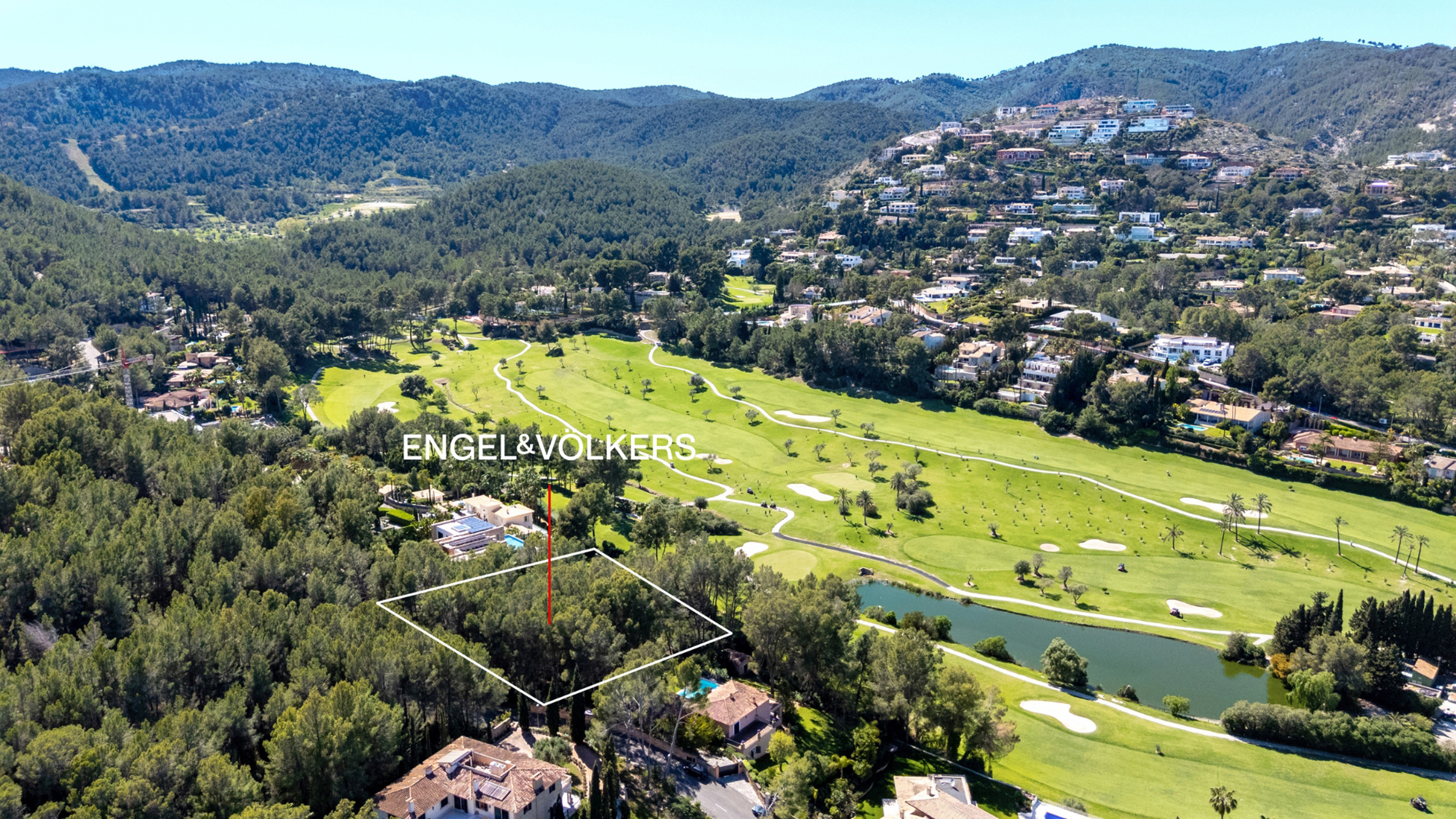 Spectacular plot with golf views in Son Vida