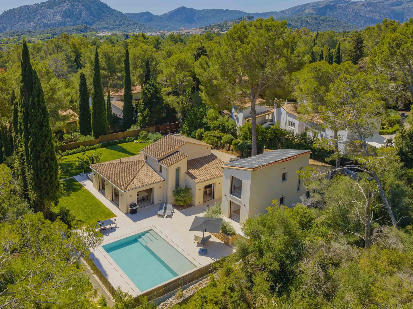 Luxurious, modern villa just outside Pollensa