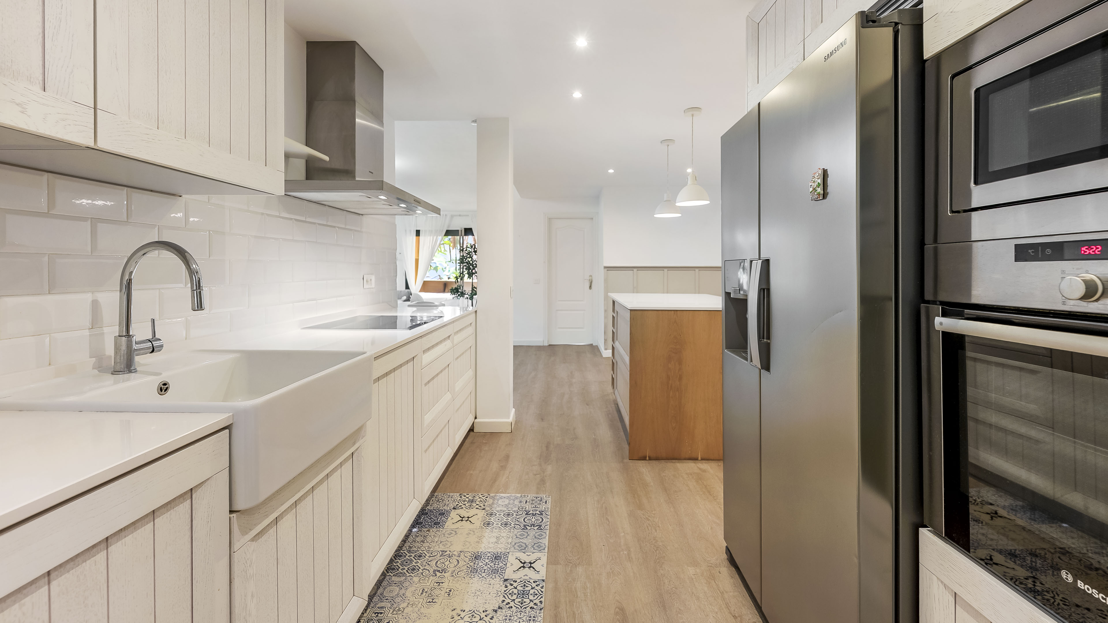 Spacious 3-bedroom Apartment with Direct Garden Access
