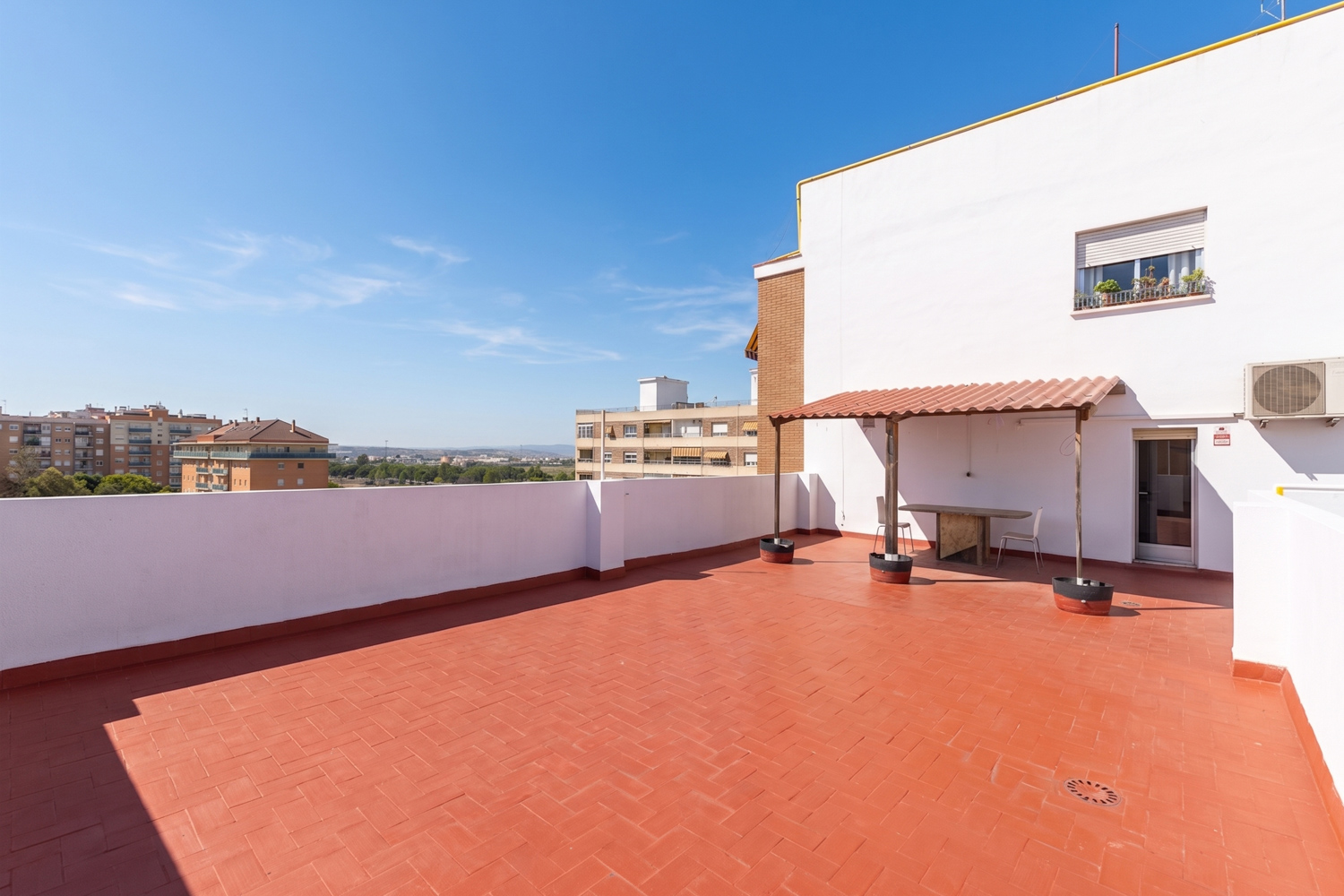 Discover an exclusive penthouse with an 80 m² private terrace