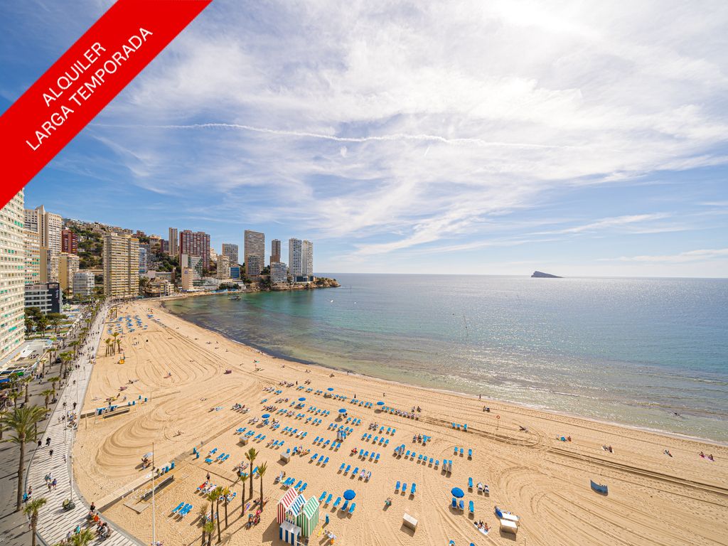 Beautiful renovated apartment on the first line of levante