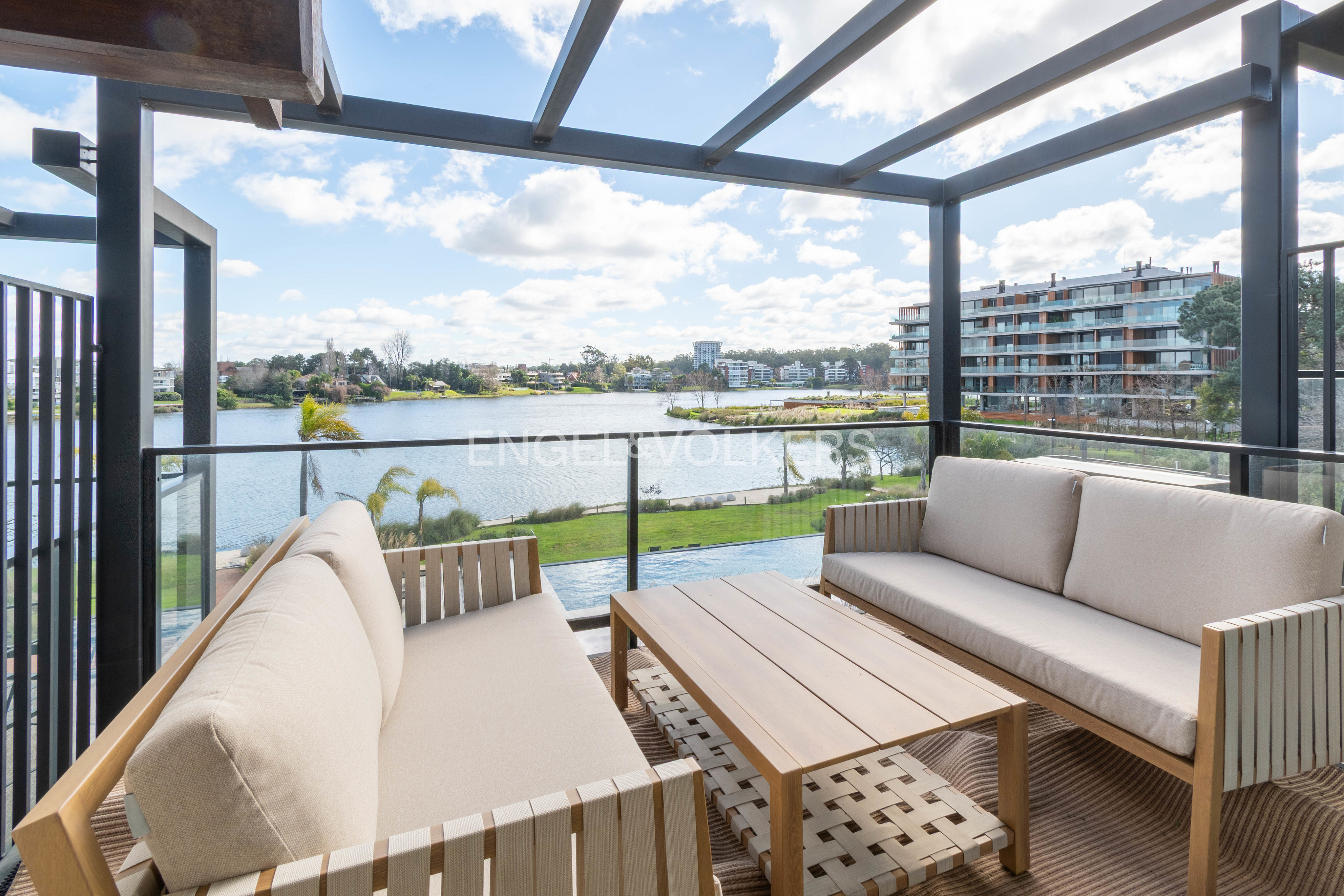 Modern furnished studio apartment for rent with lake view