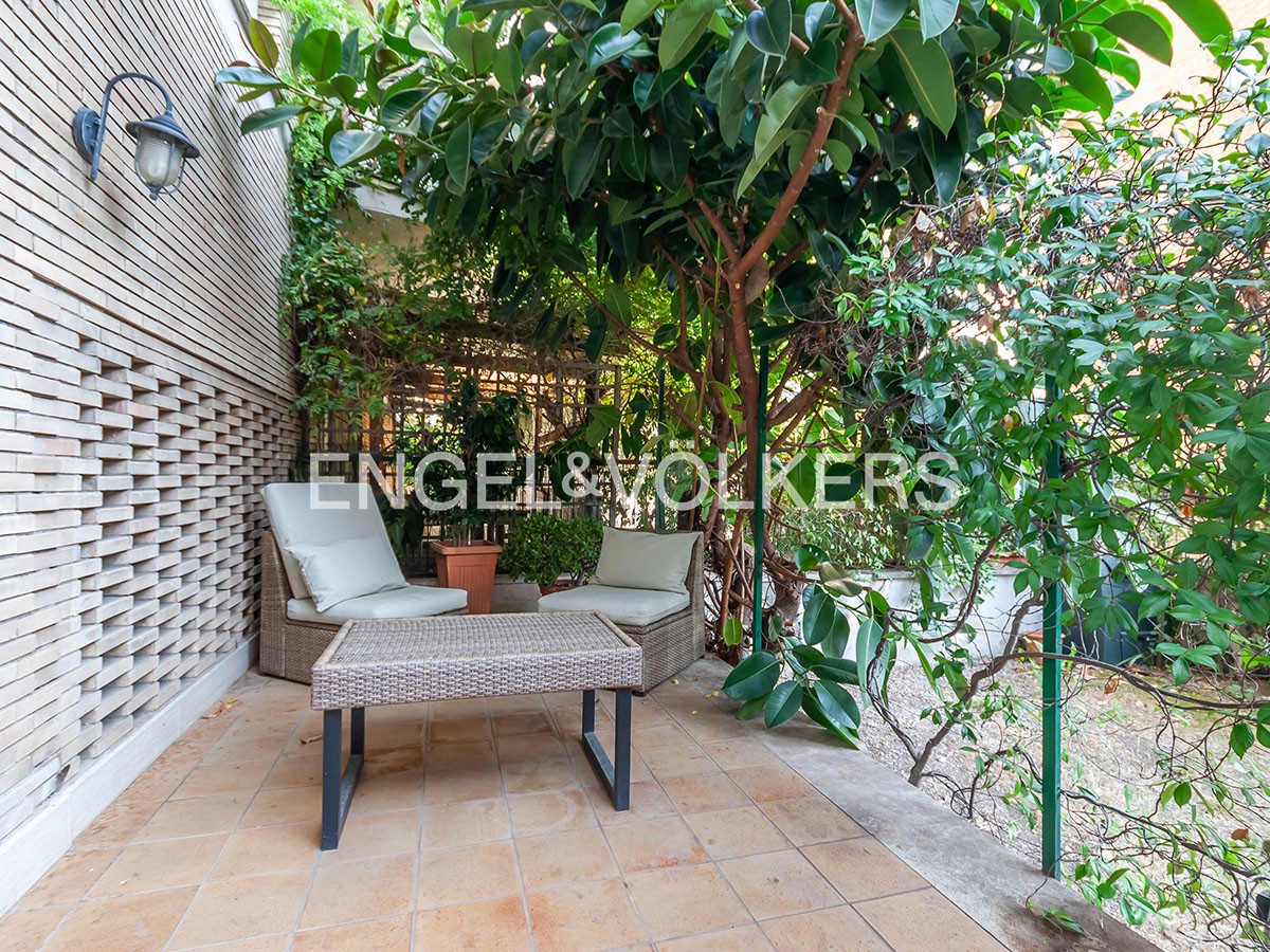 Large property in central EUR