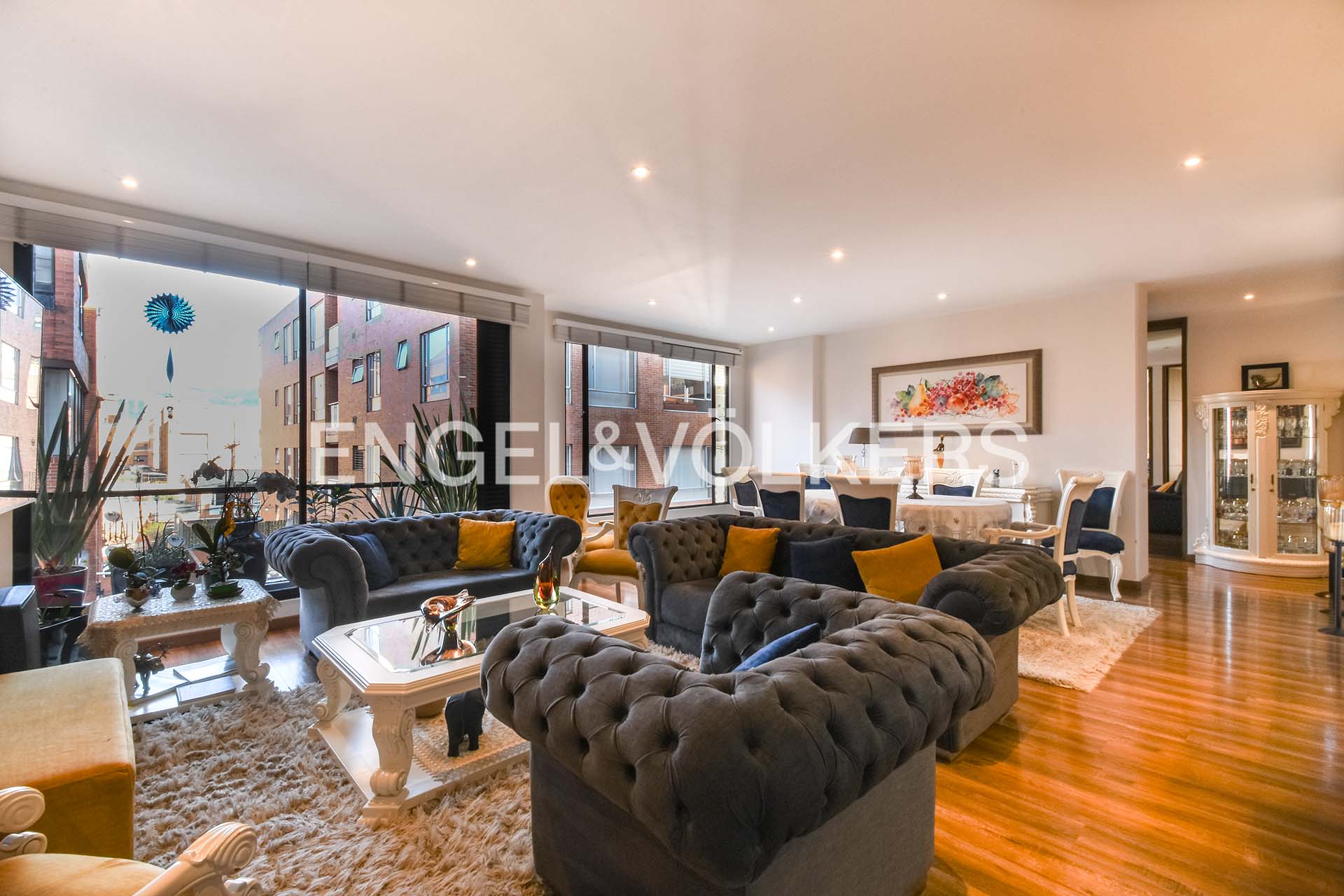 Iluminado y moderno apartamento en venta en Chicó Navarra