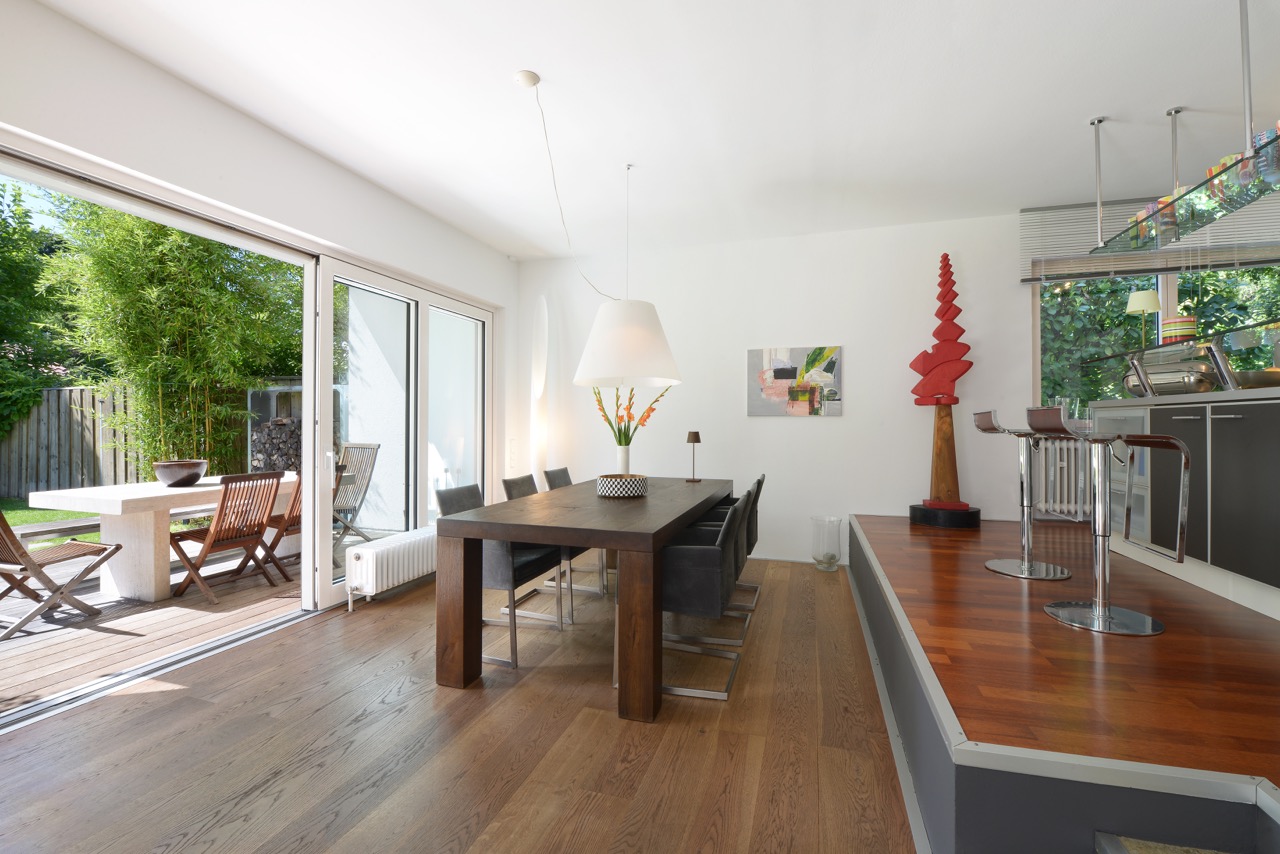 Exclusive garden residence with house-like character in Munich-Bogenhausen