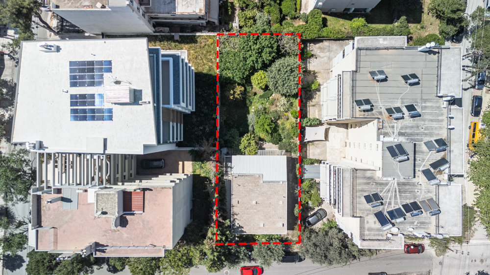 Large residential plot in the lush green of Νeo Heraklio