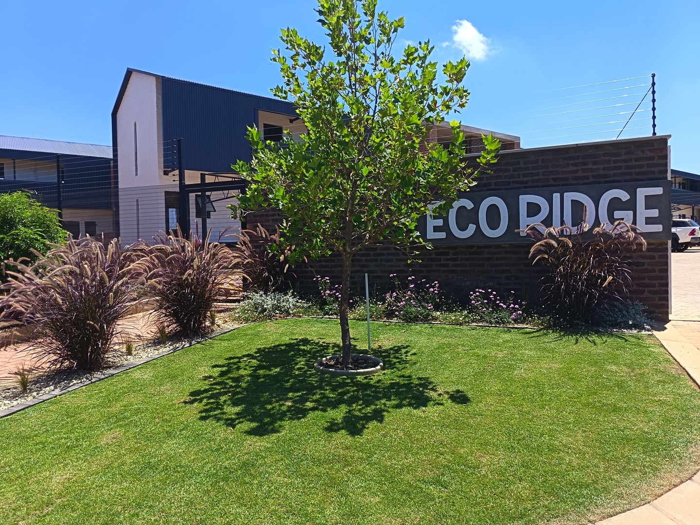 Brandnew luxury 1 Bedroom Apartment Eco Ridge Estate