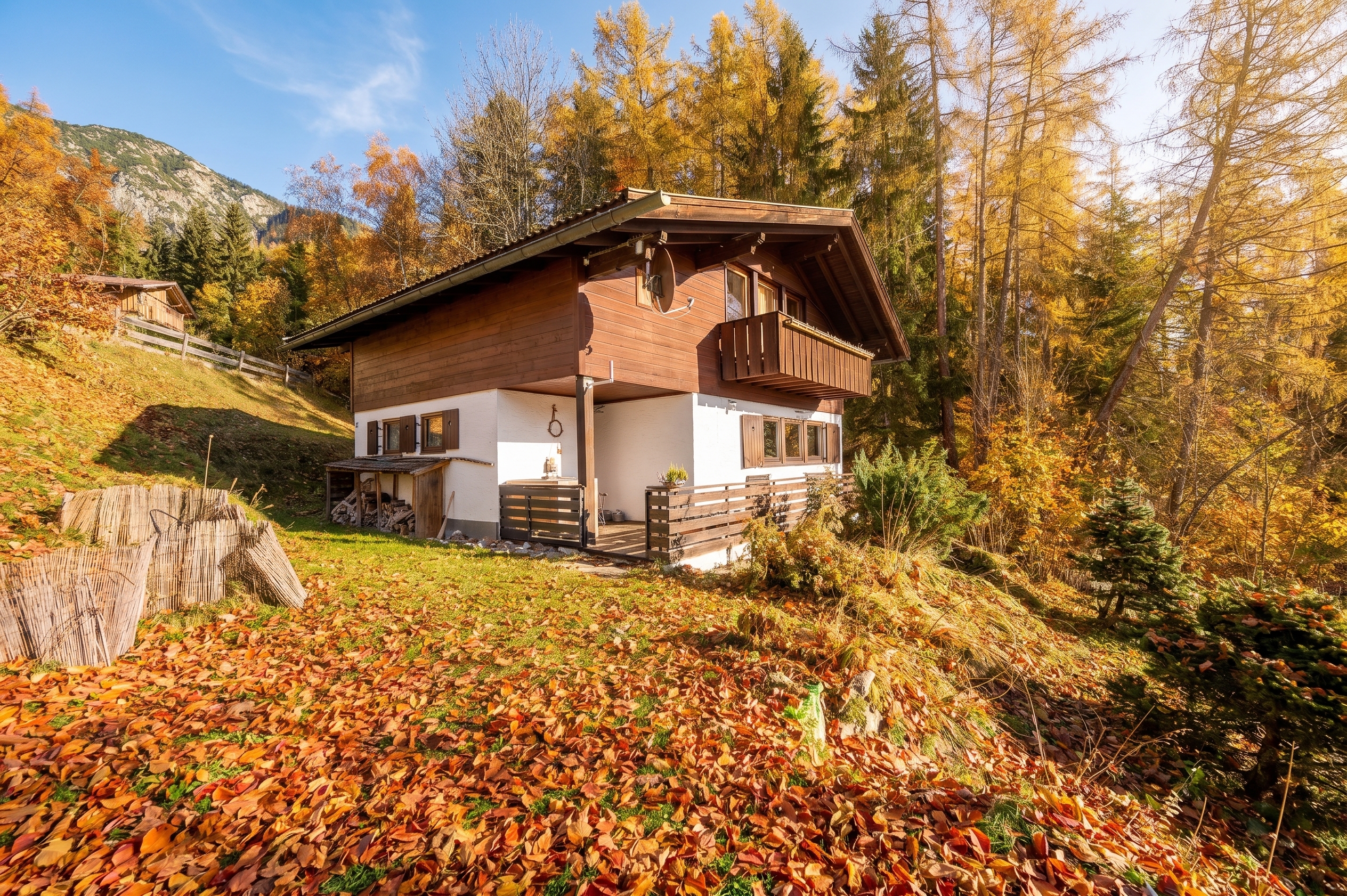 Einfamilienhaus mit Berghüttenfeeling und Potenzial [KI-modifiziert]