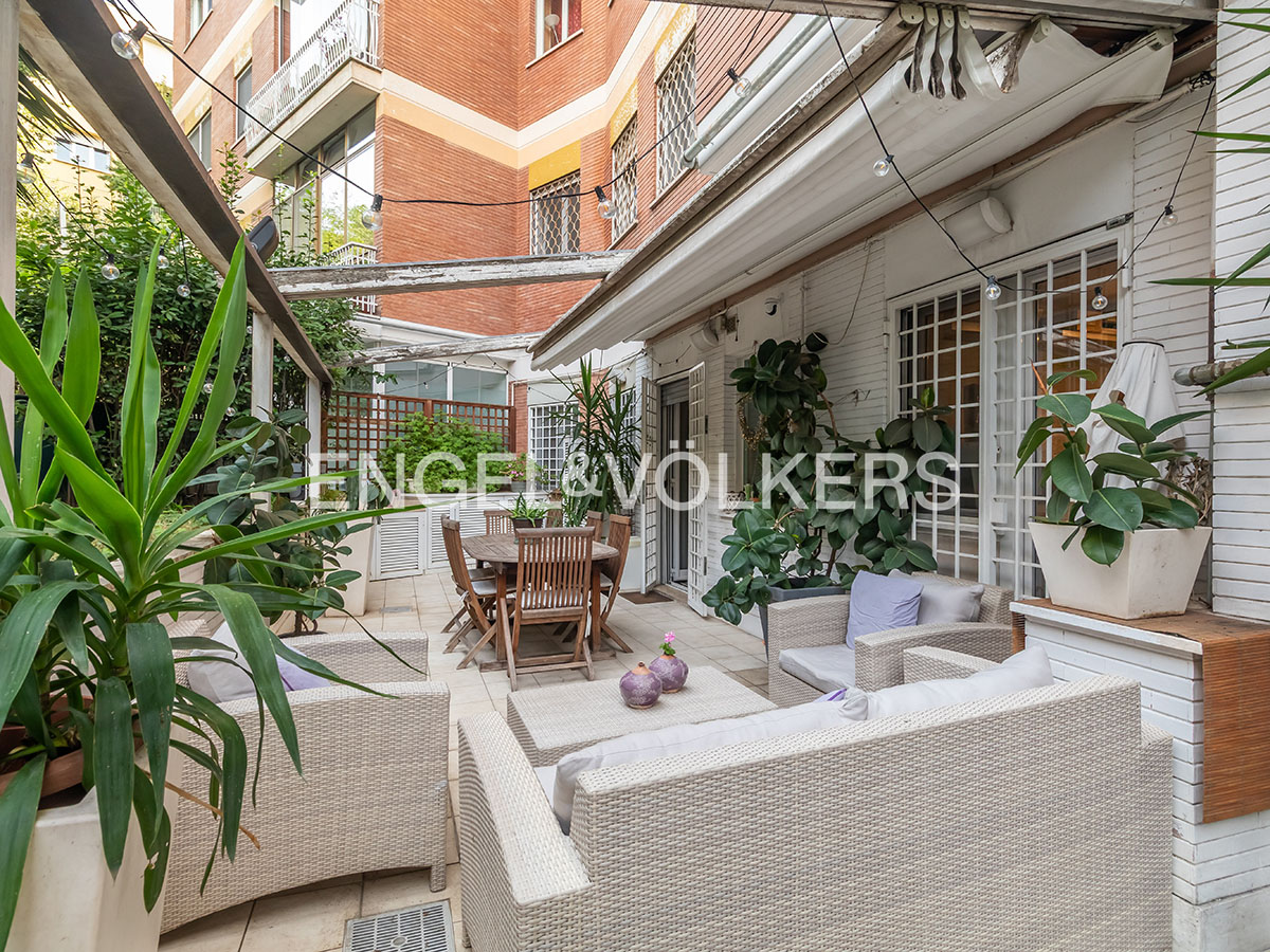 Prestigious apartment in the Gregorio VII area