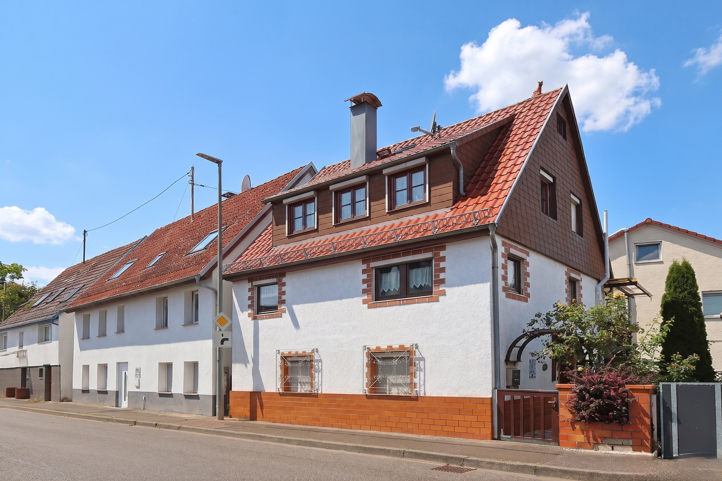 Historisches Ausbauhaus mit Balkon und Hinterhofgarten