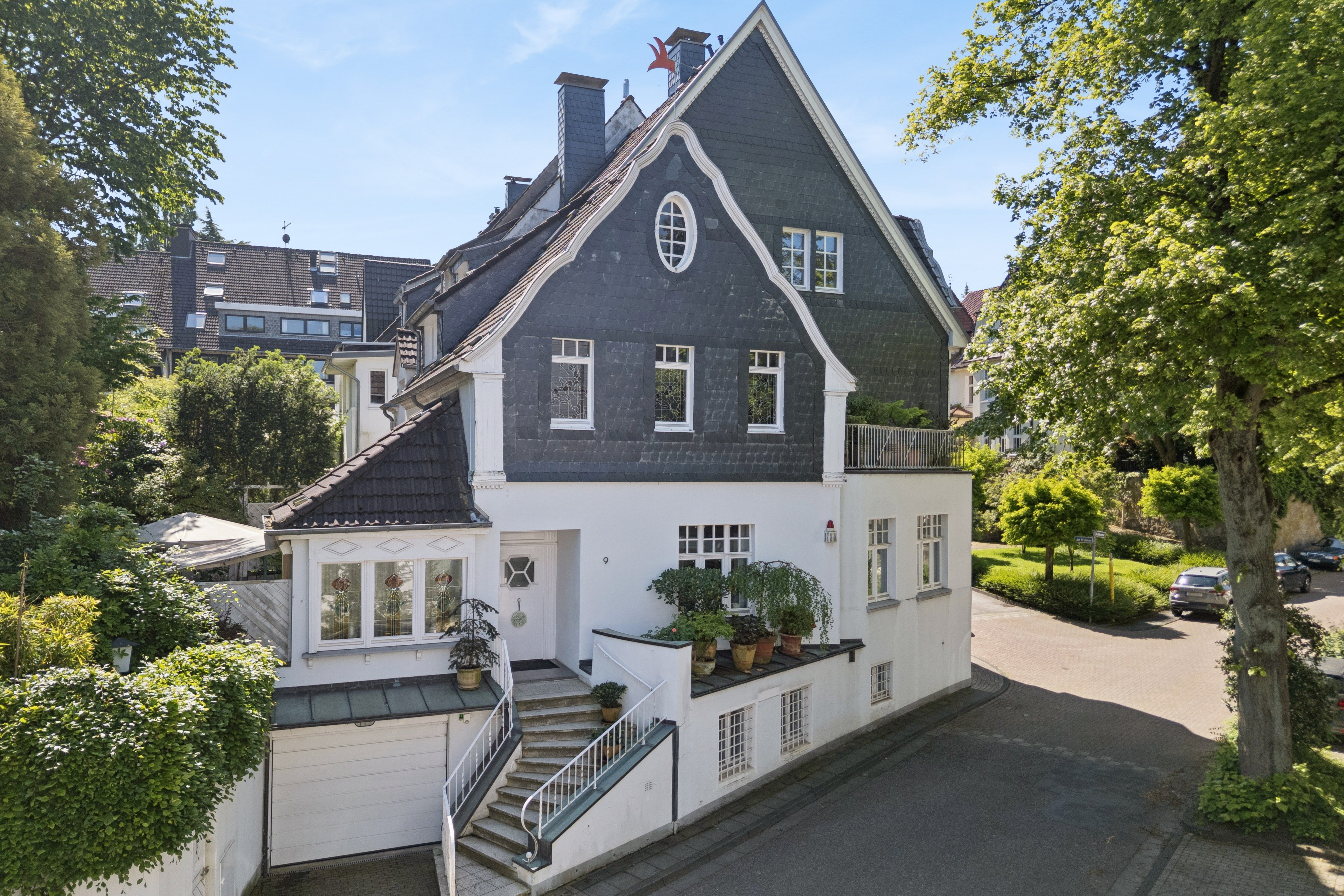 Exklusive Stadtvilla in Bredeney – Wohnen im Premiumviertel