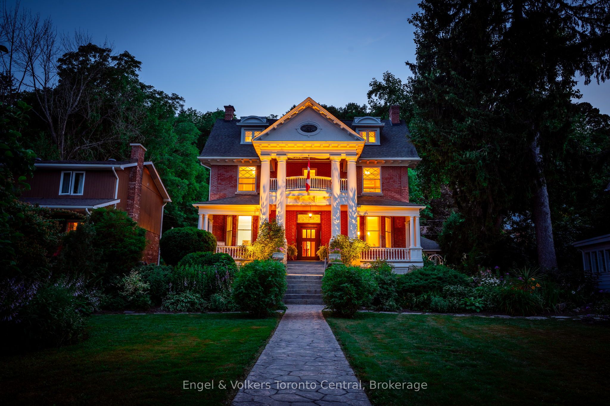 A Show-Stopping Family Home