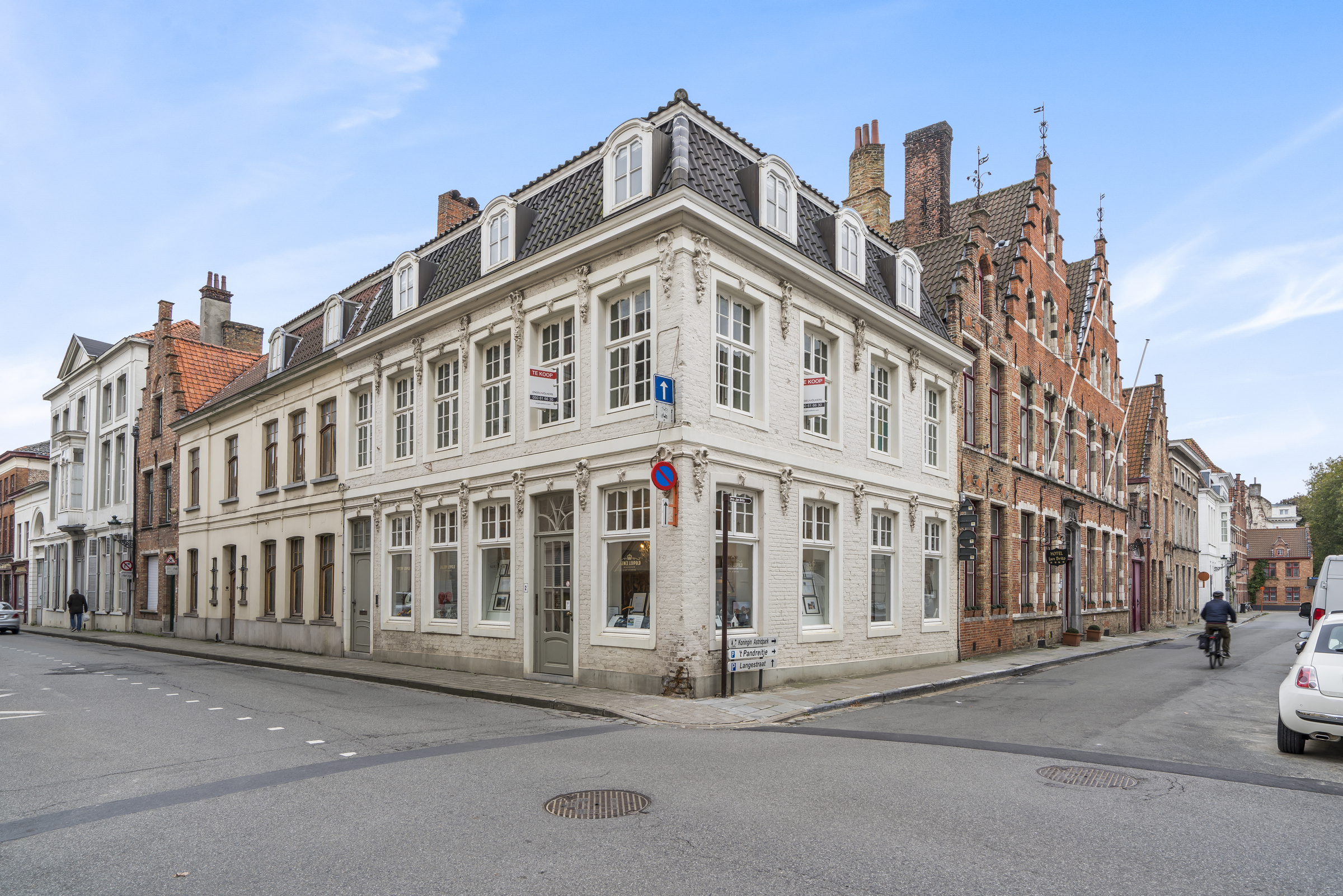 Beautiful 3 bedroom flat with lift
