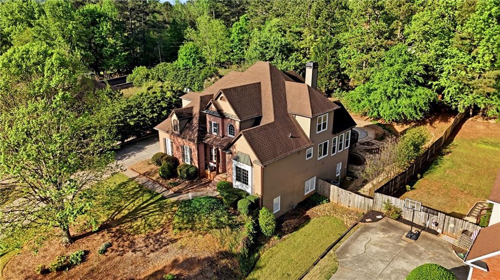 Wonderful Brick Home with Saltwater Pool - Cumming, GA, USA
