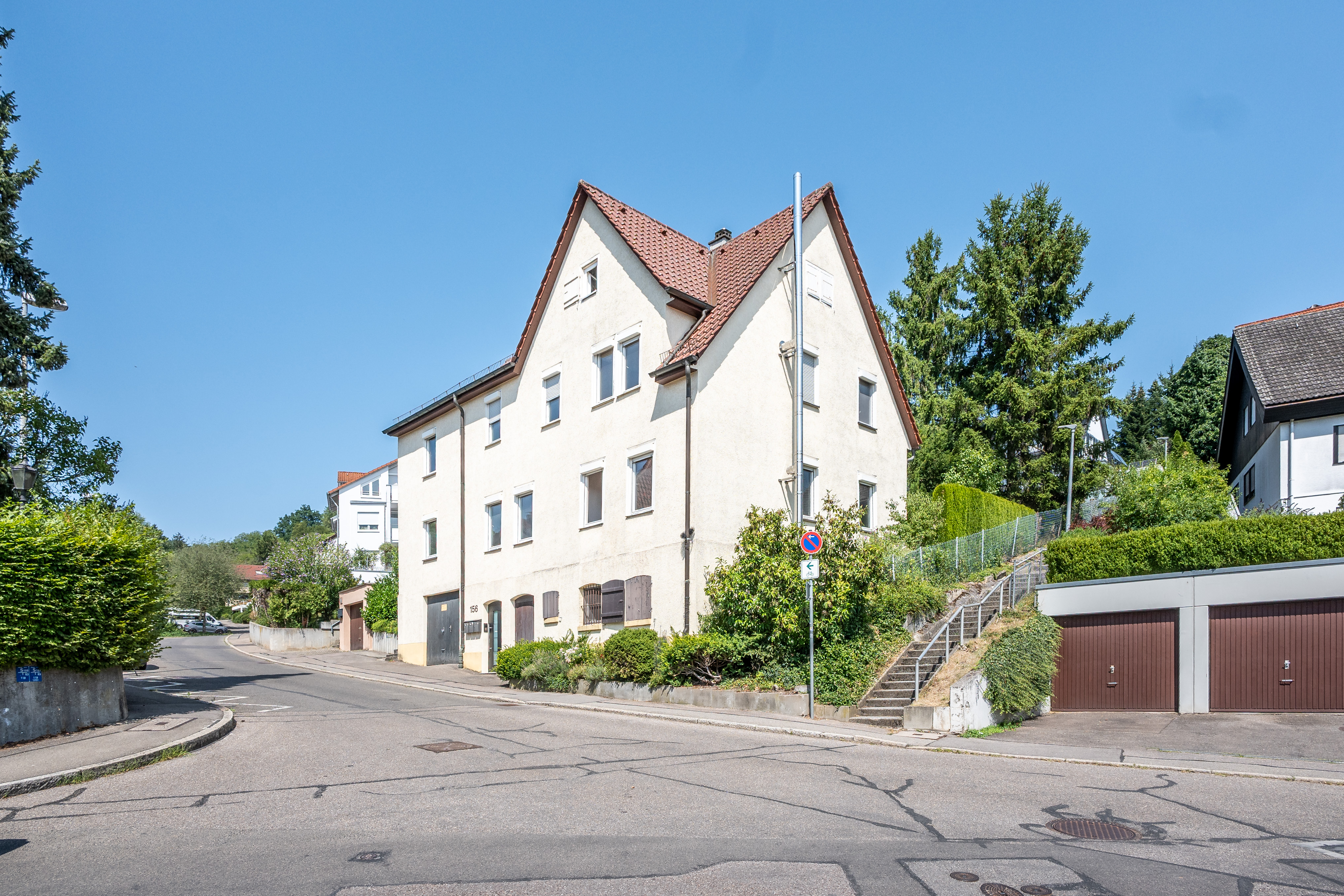 Grundstück mit Bestandsgebäude – attraktive Entwicklungsmöglichkeit