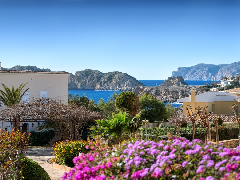 Penthouse mit Panoramablick direkt am Meer in Nova Santa Ponsa