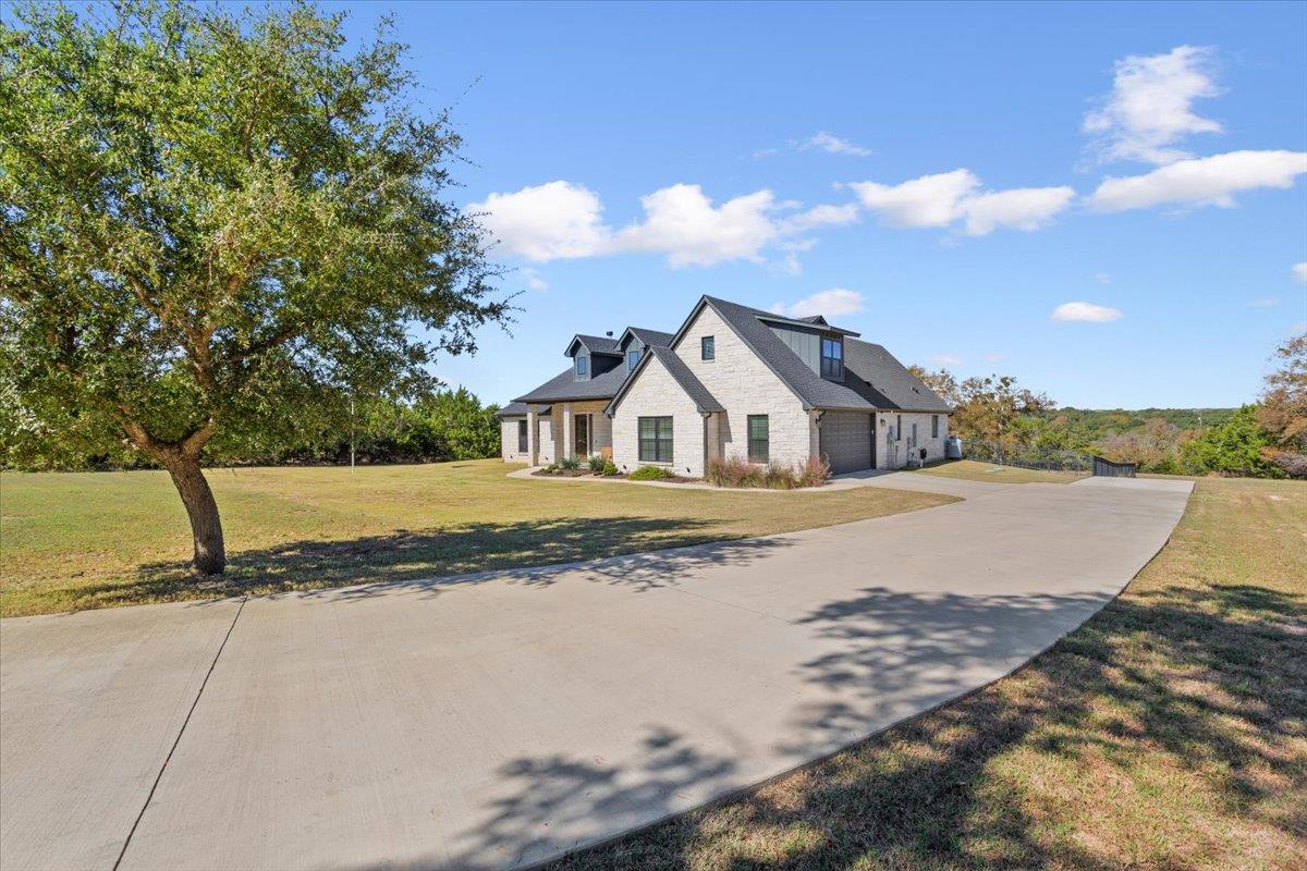 Modern Farmhouse in Salado