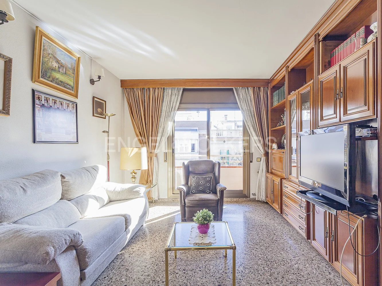Fantastic penthouse with terrace in the heart of Sant Andreu
