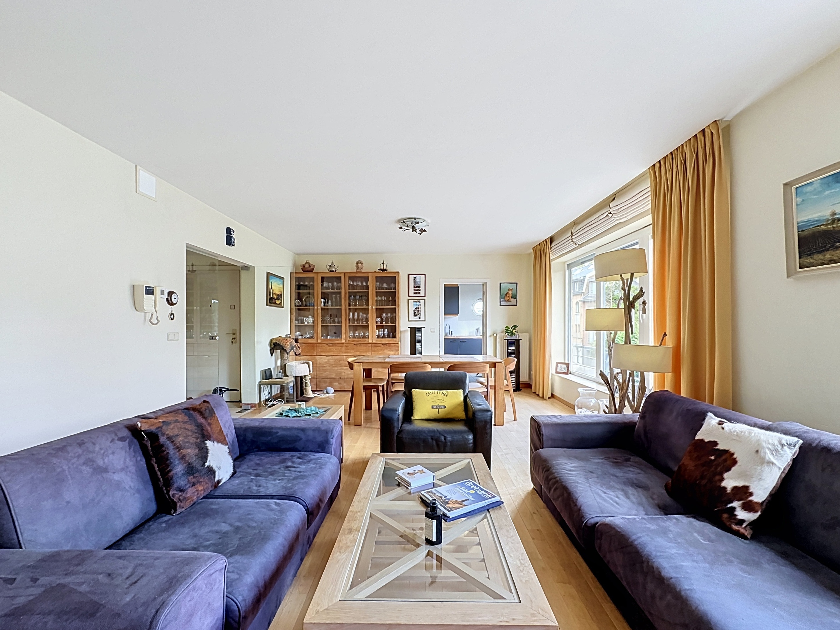Uccle - Quartier Cavell / de fré -  Lumineux appartement 3 Chambres avec Terrasse Ouest, Double Garage