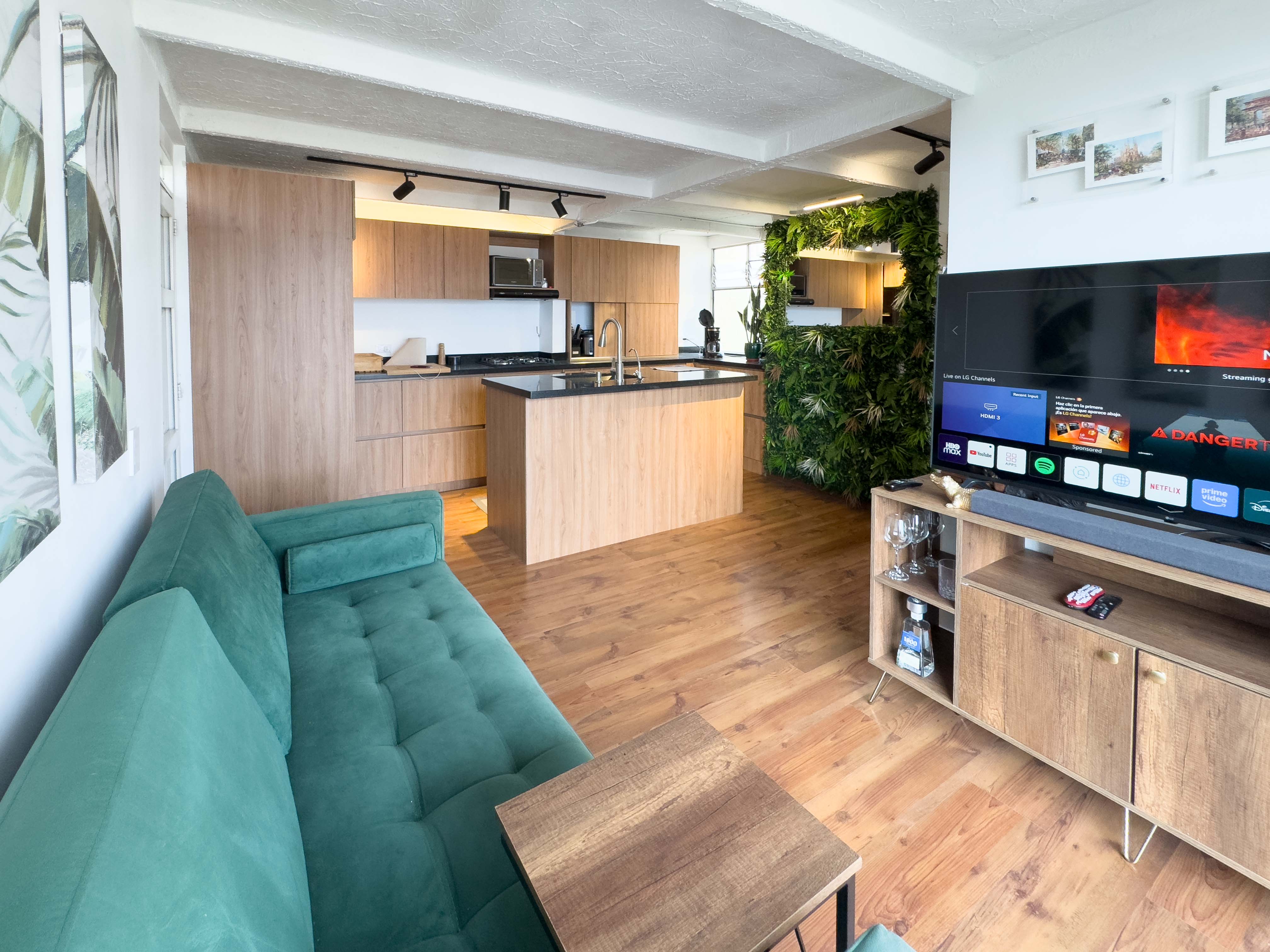 Apartamento con balcones para venta en Calasanz