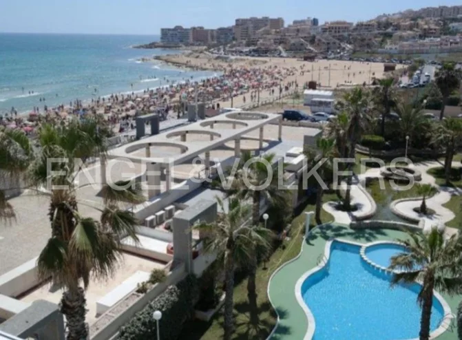 Nice newly renovated  beachfront apartment with sea view
